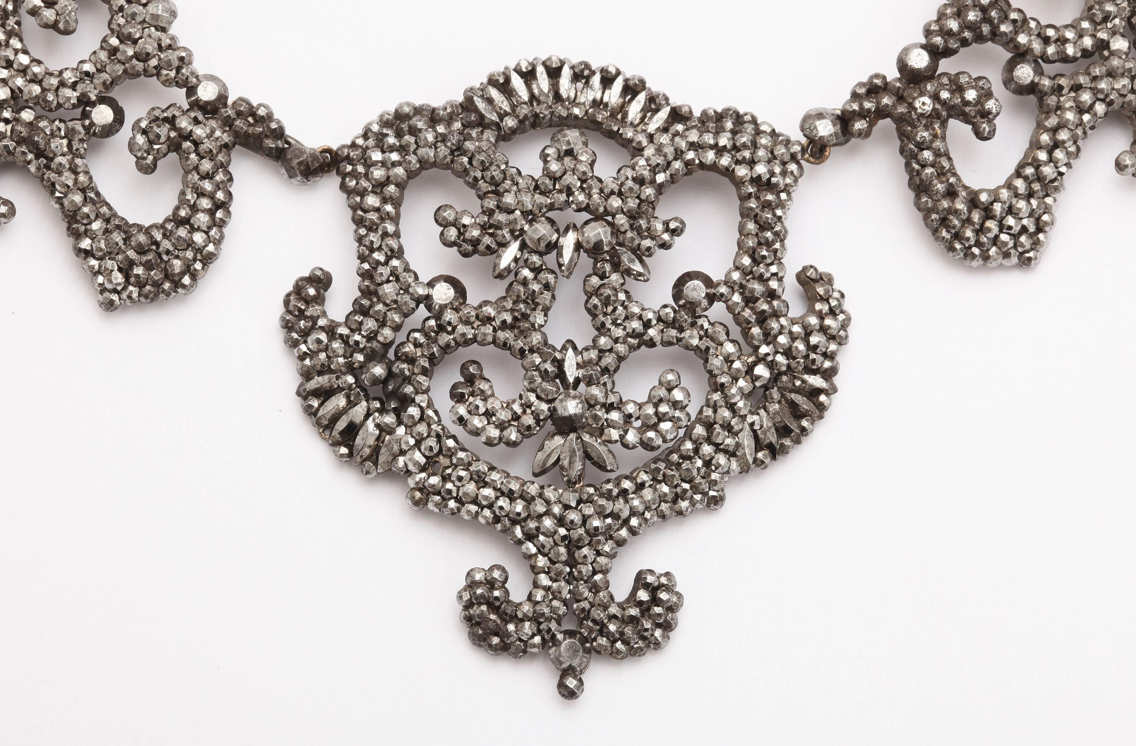 Antike georgianische1820er Jahre Early Cut Stahl Halskette  (George IV.) im Angebot
