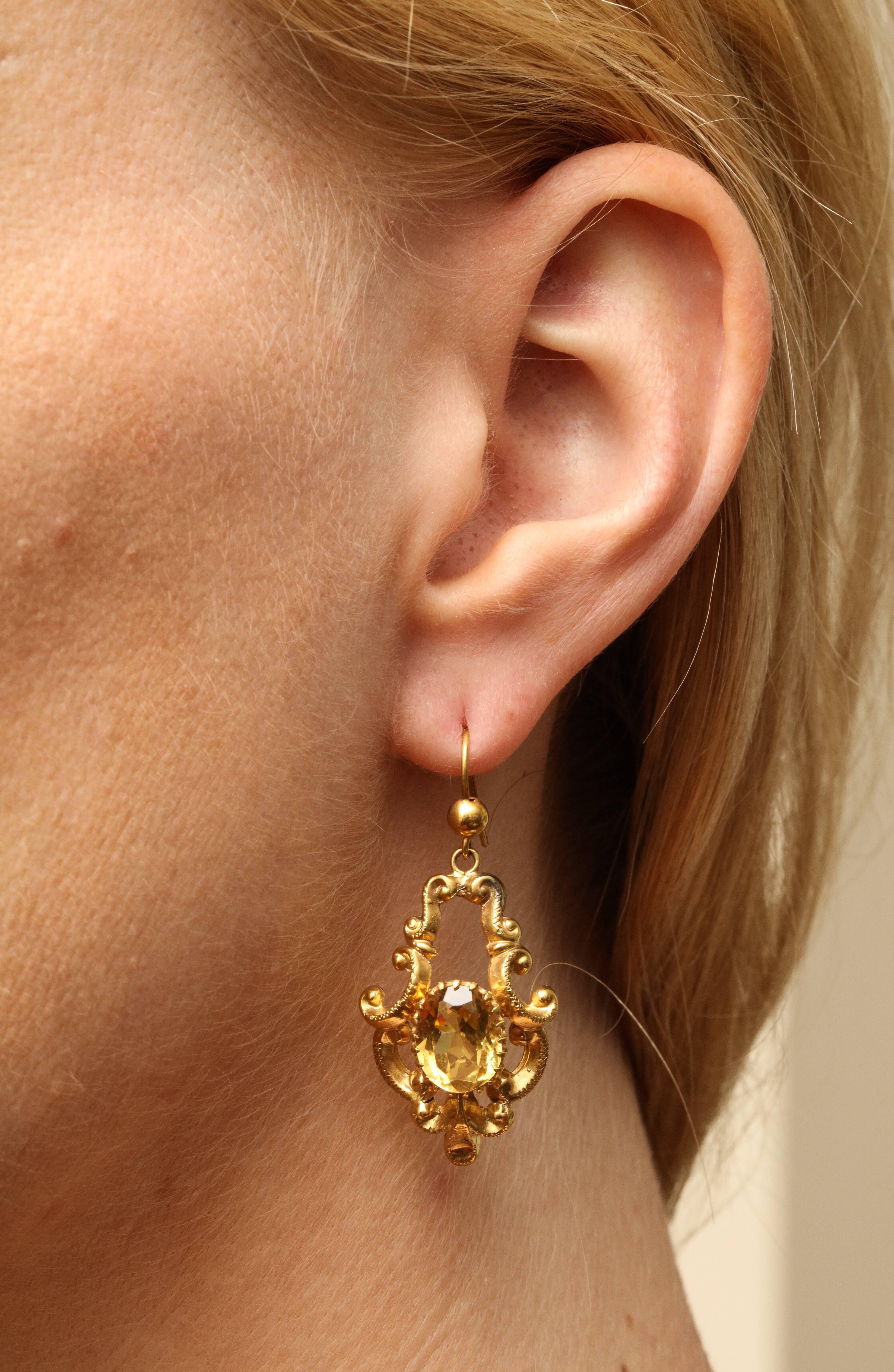 Scottish Victorian Citrine Gold Pendant Brooch Matching Earrings 2