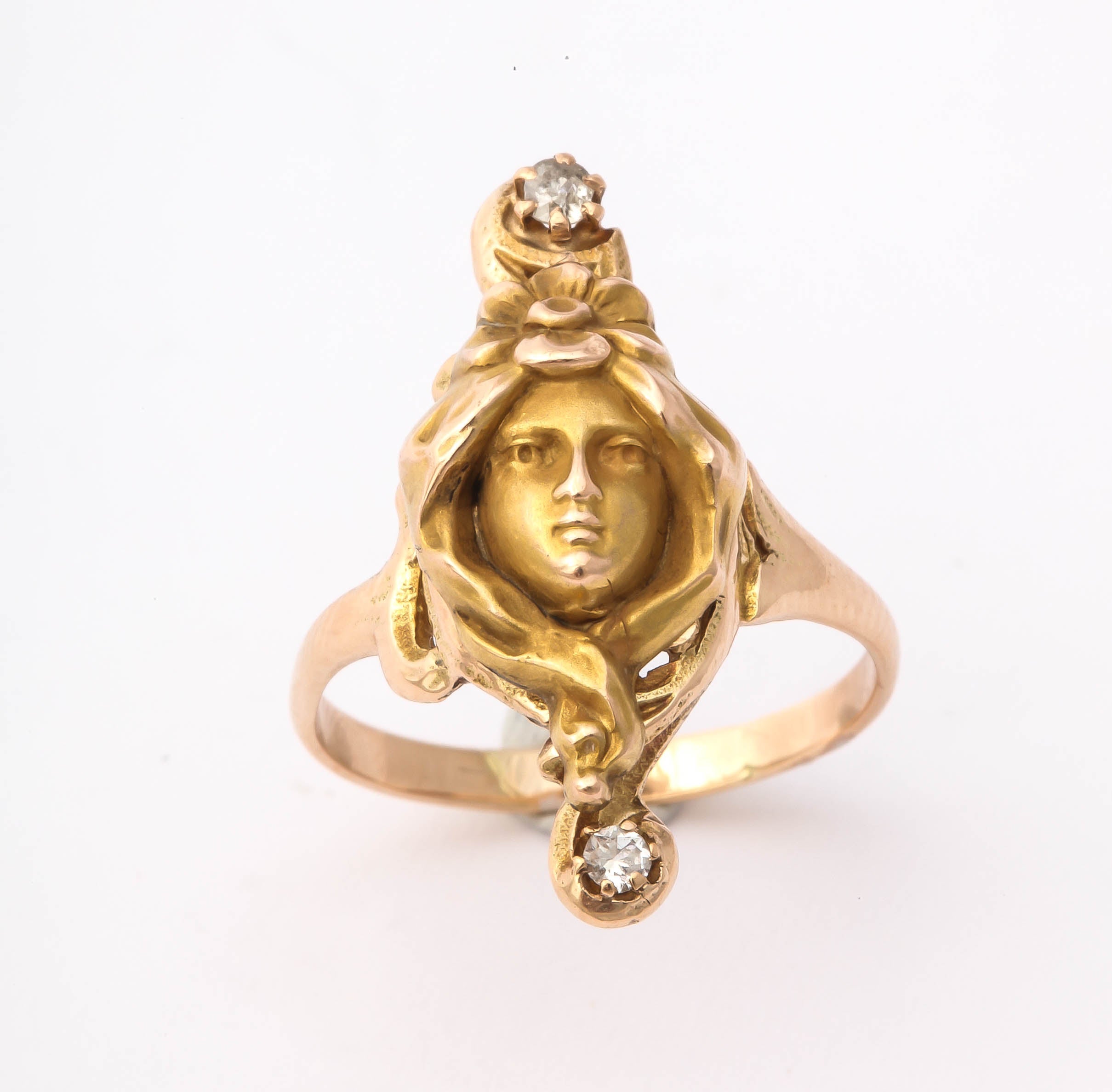  Art Nouveau Woman Diamond Gold Ring  In Excellent Condition In Stamford, CT