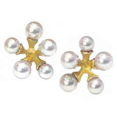John Iversen Orecchini con perle Akoya e micro jack in oro