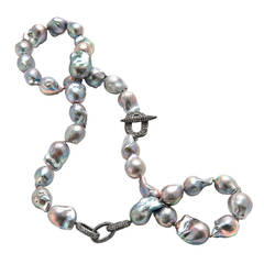 Beautiful Silver Blue Baroque Pearl Diamond Silver Link Necklace