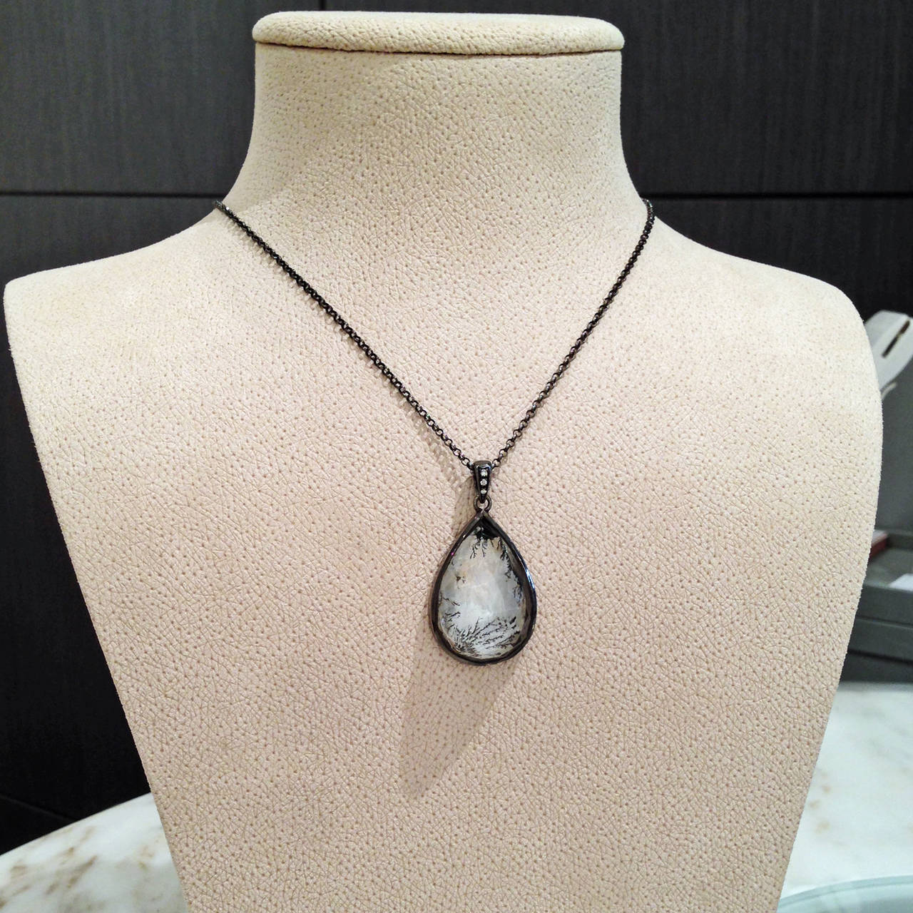 Artist Faceted Three Dimensional 43.75 Carat Dendritic Agate Diamond Silver Necklace