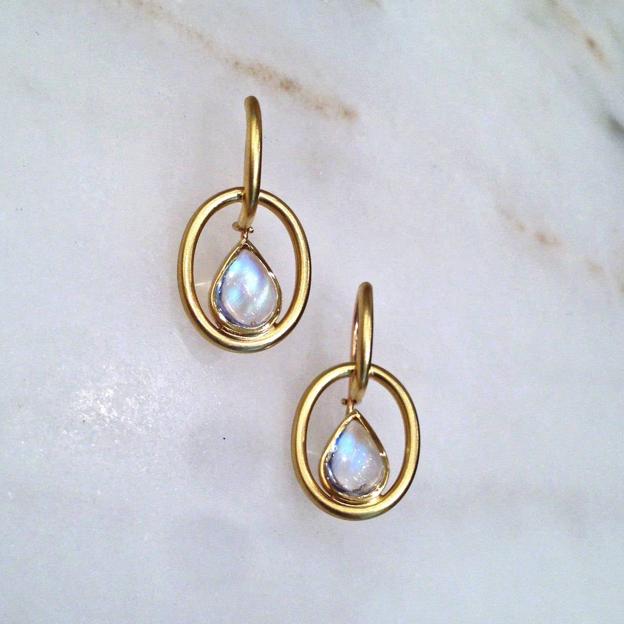 Artist Susan Sadler Pear-Shaped Blue Moonstone Gold Interlink Hook Earrings