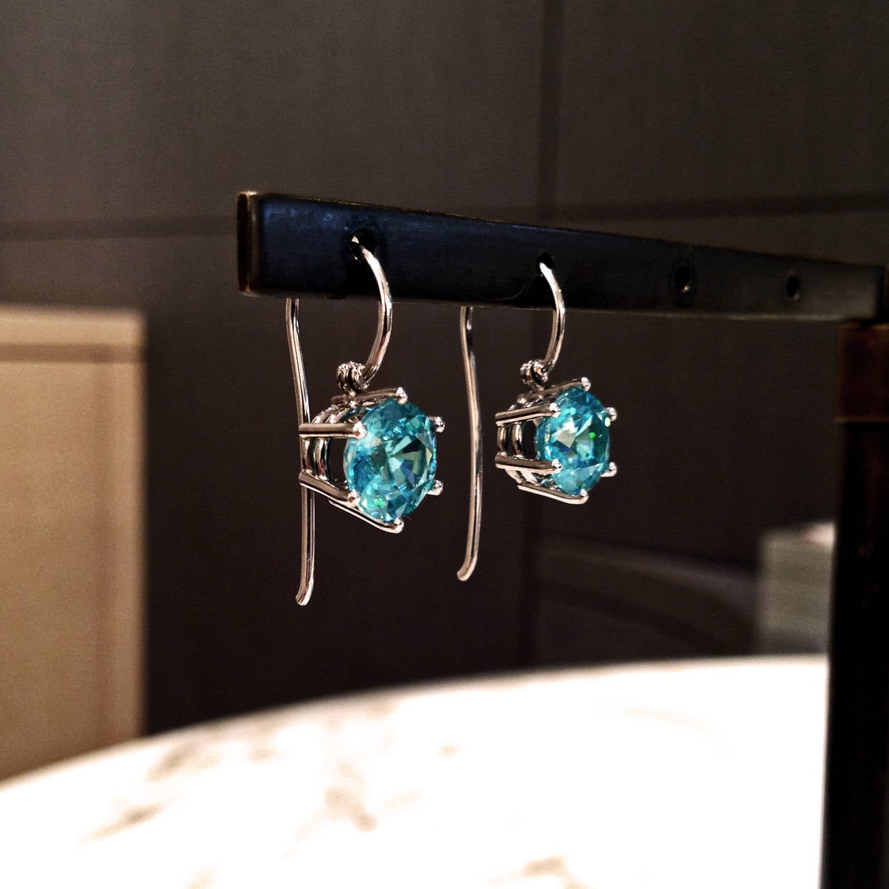 Matched Blue Zircon Gold Princess Dangle Earrings In New Condition In Dallas, TX
