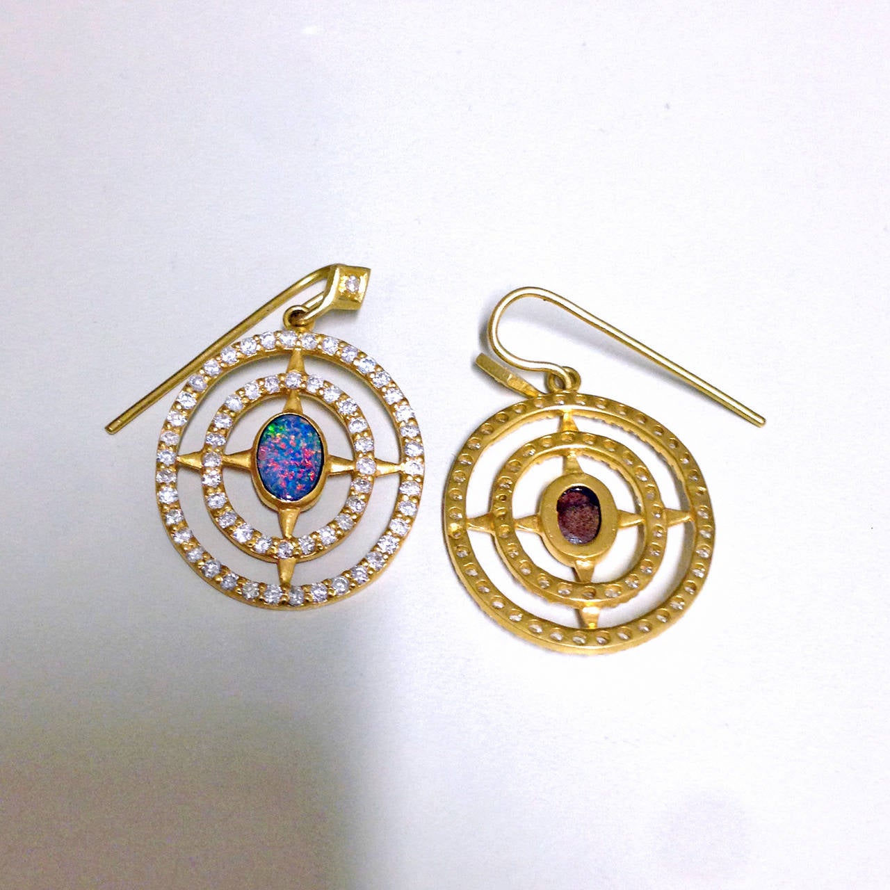 Lauren Harper Boulder Opal Diamond Matte Gold Axis Earrings In New Condition In Dallas, TX