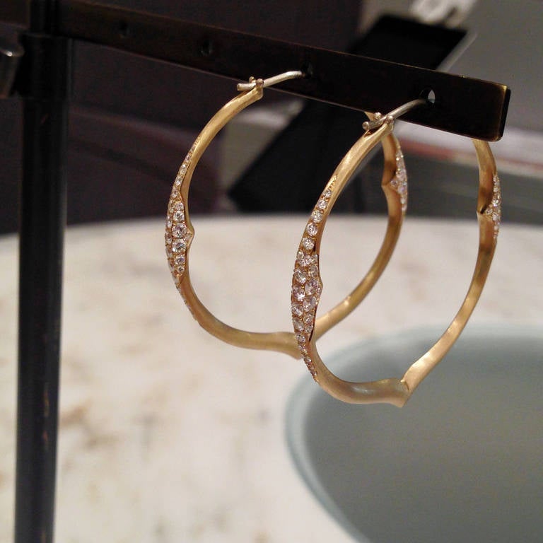 Double Diamond Gold Hoop Earrings In New Condition In Dallas, TX