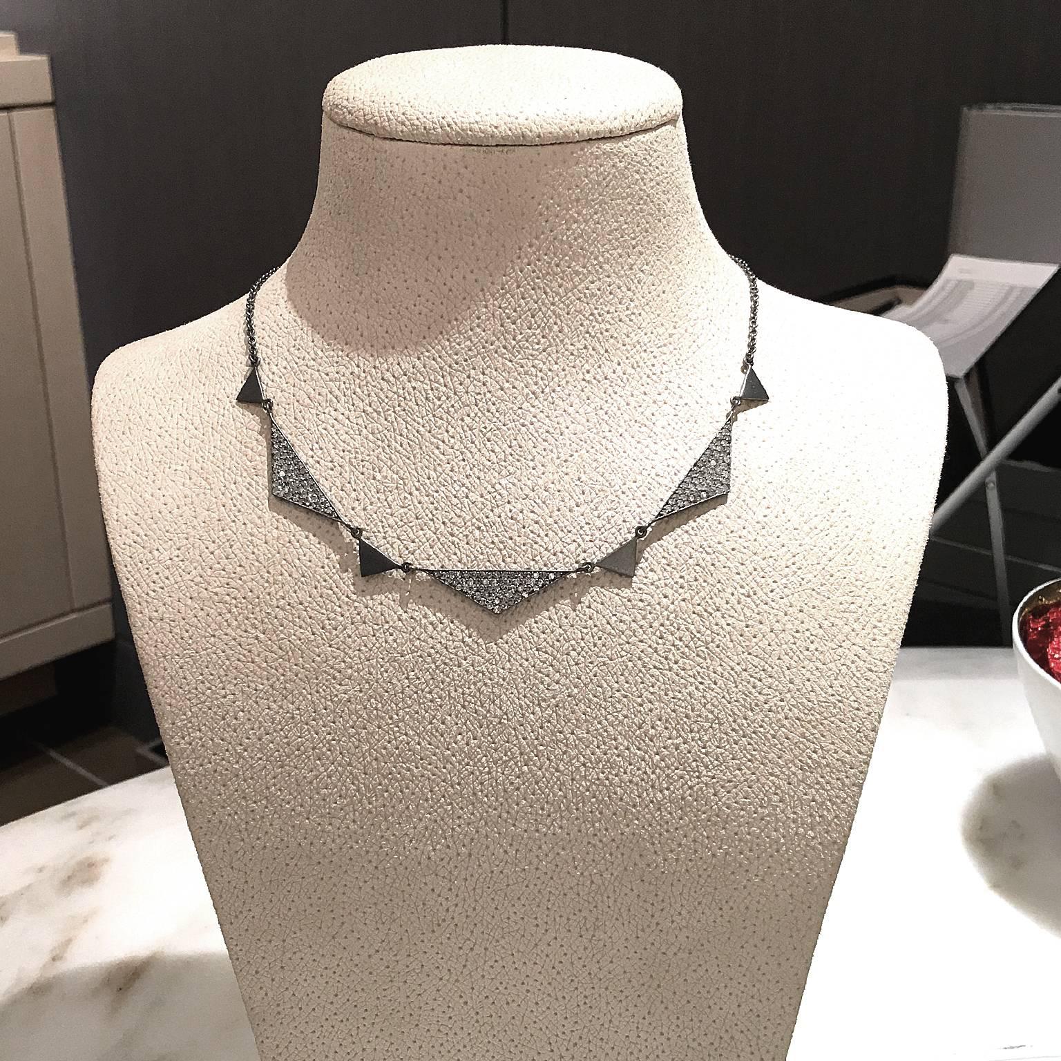 Contemporary 1.92 Carat Shimmering Diamond Oxidized Silver Trinity Necklace, Lauren Harper For Sale