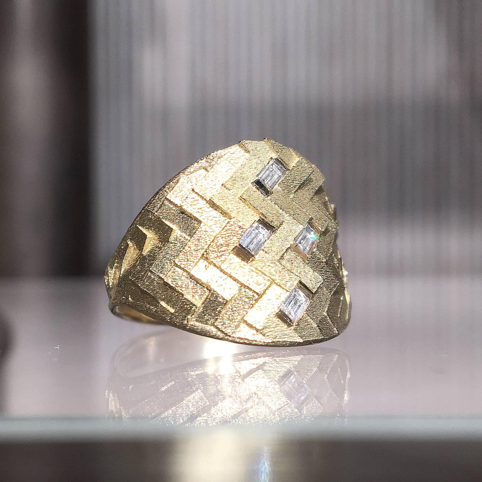 Art Deco Jo Hayes Ward White Diamond Baguette Reflective Gold Curve Ring