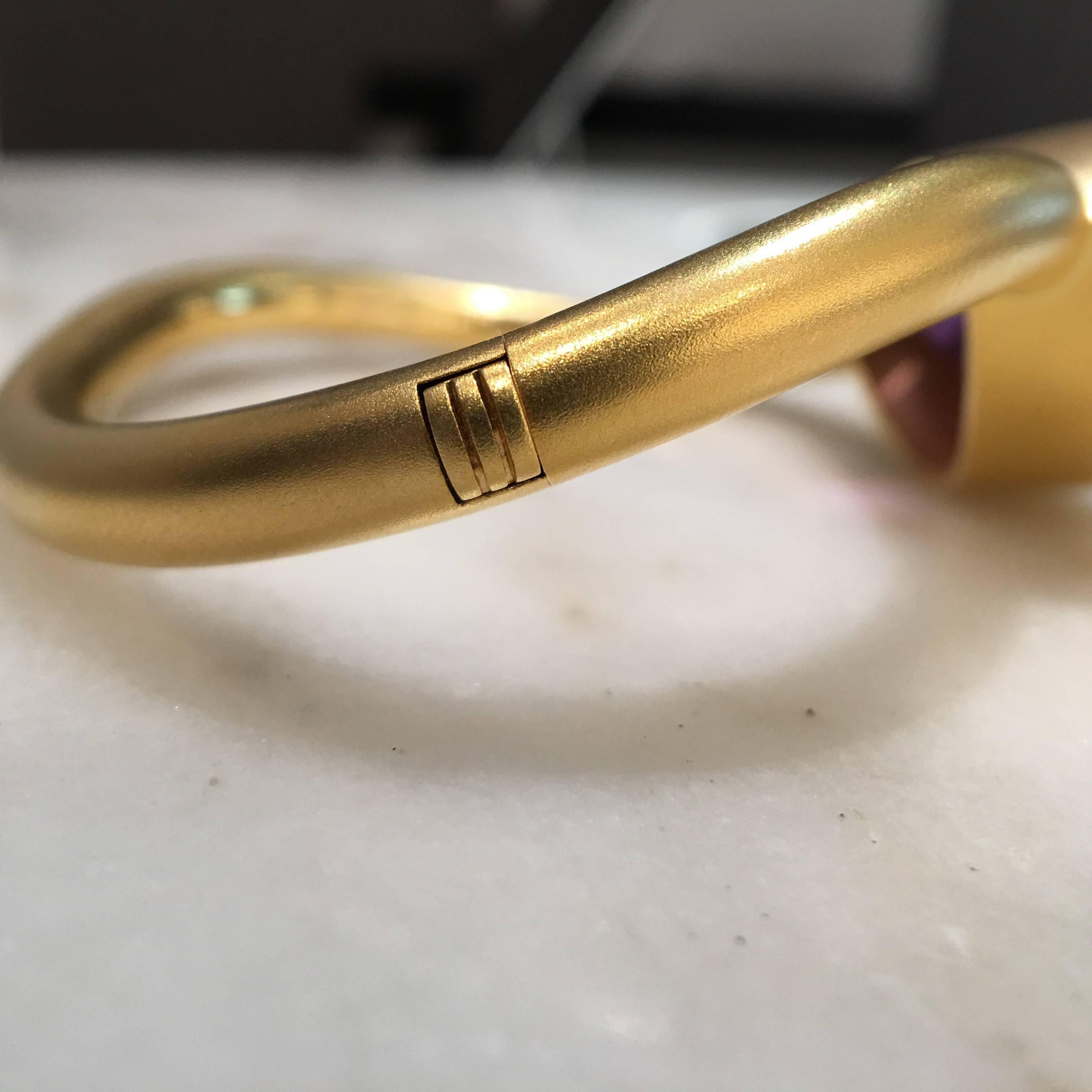 Atelier Munsteiner Custom Cut Amethyst Satin Gold Curved Cylinder Cuff Bracelet 1