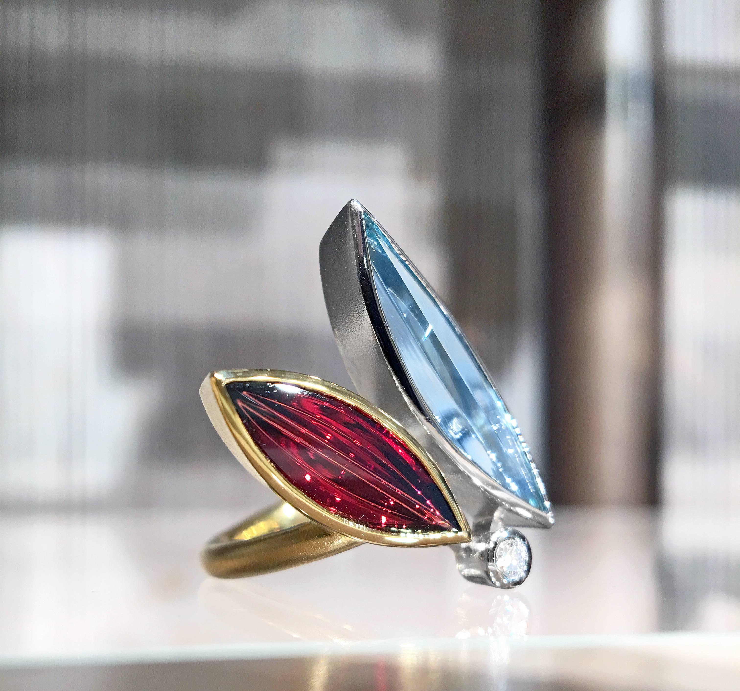 One of a Kind Erotik Ring by the internationally-acclaimed "Picasso of Gem Cuts", German master metalsmith and gem-cutter Atelier Munsteiner, handcrafted in a combination of matte and high-polished 18k yellow gold and platinum featuring a