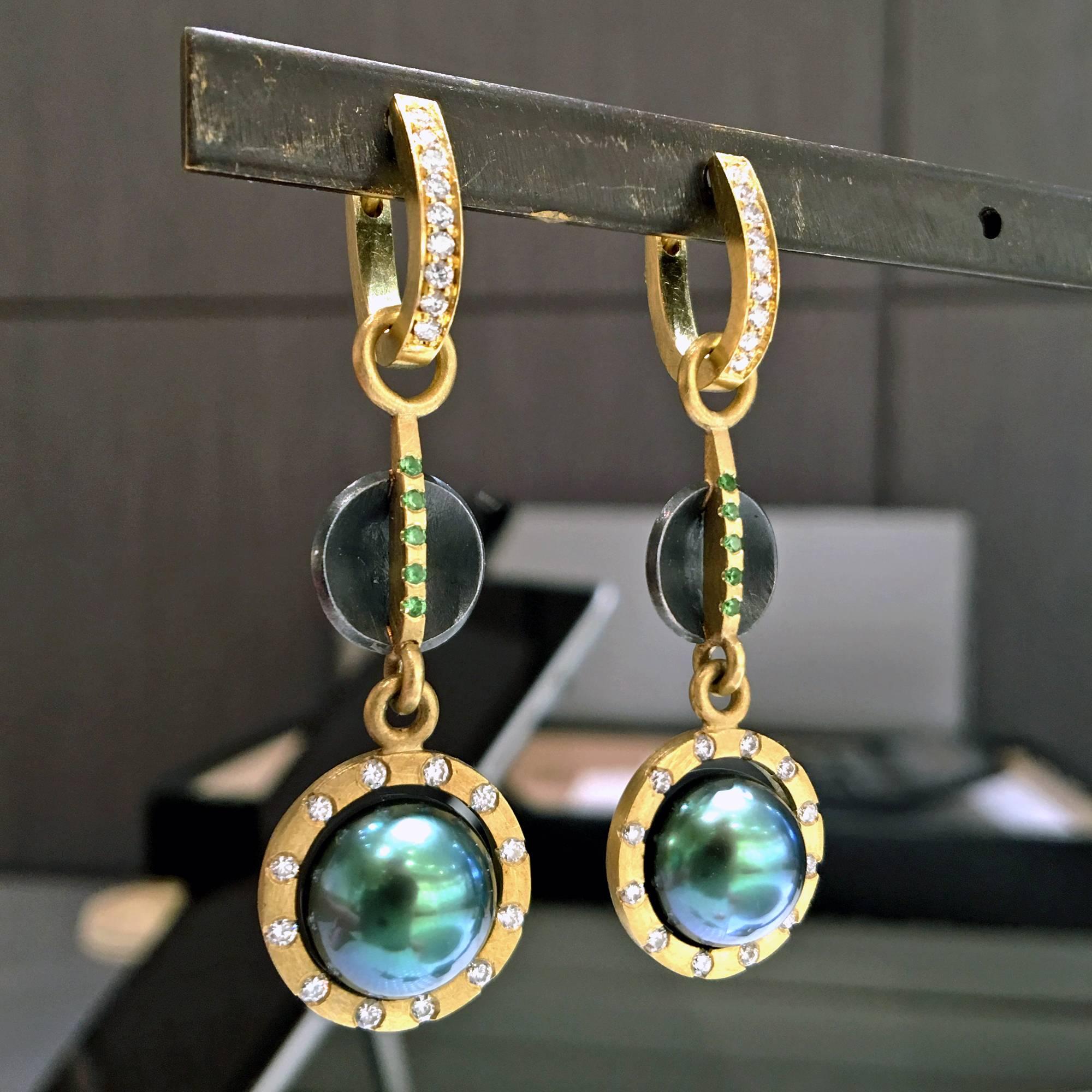 Artist Robin Waynee Tahitian Pearl Tsavorite Diamond Detachable Gold Drop Earrings