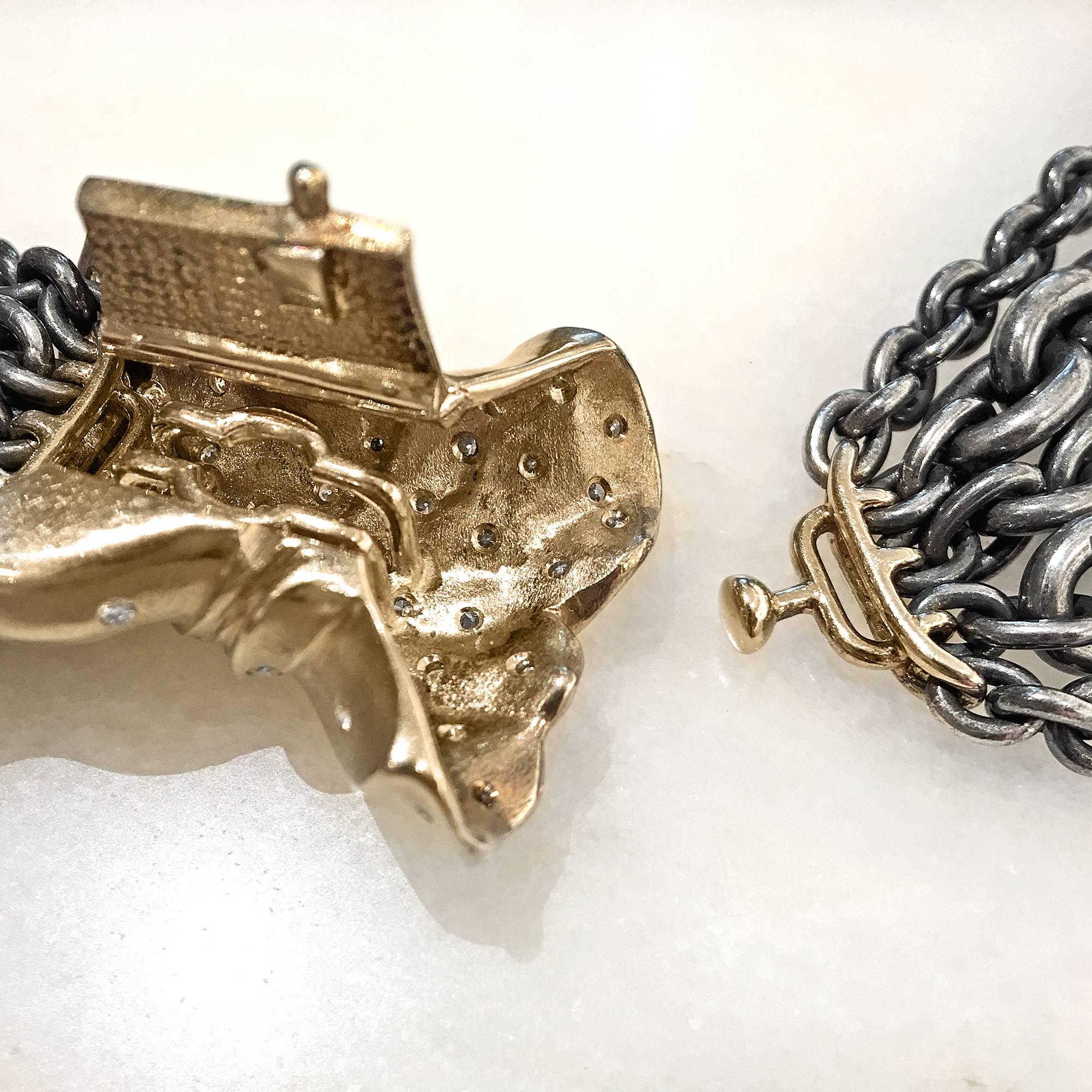 Boregaard White Diamond Embedded Beige Gold Bow Wrapped Chain Necklace In New Condition In Dallas, TX