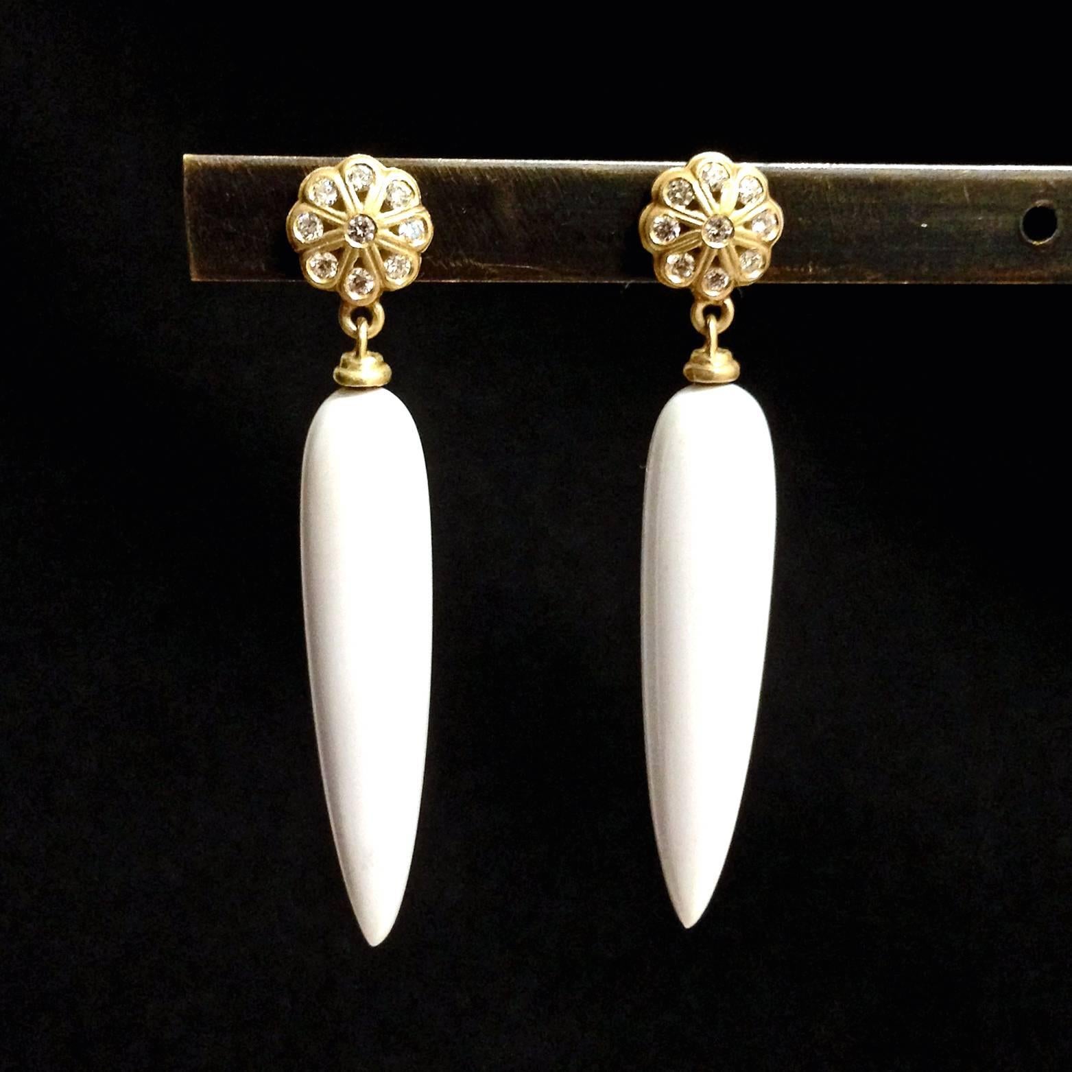 Drop Earrings handcrafted in matte-finished 18k yellow gold with smooth white agate drops and eighteen white round brilliant-cut diamonds.