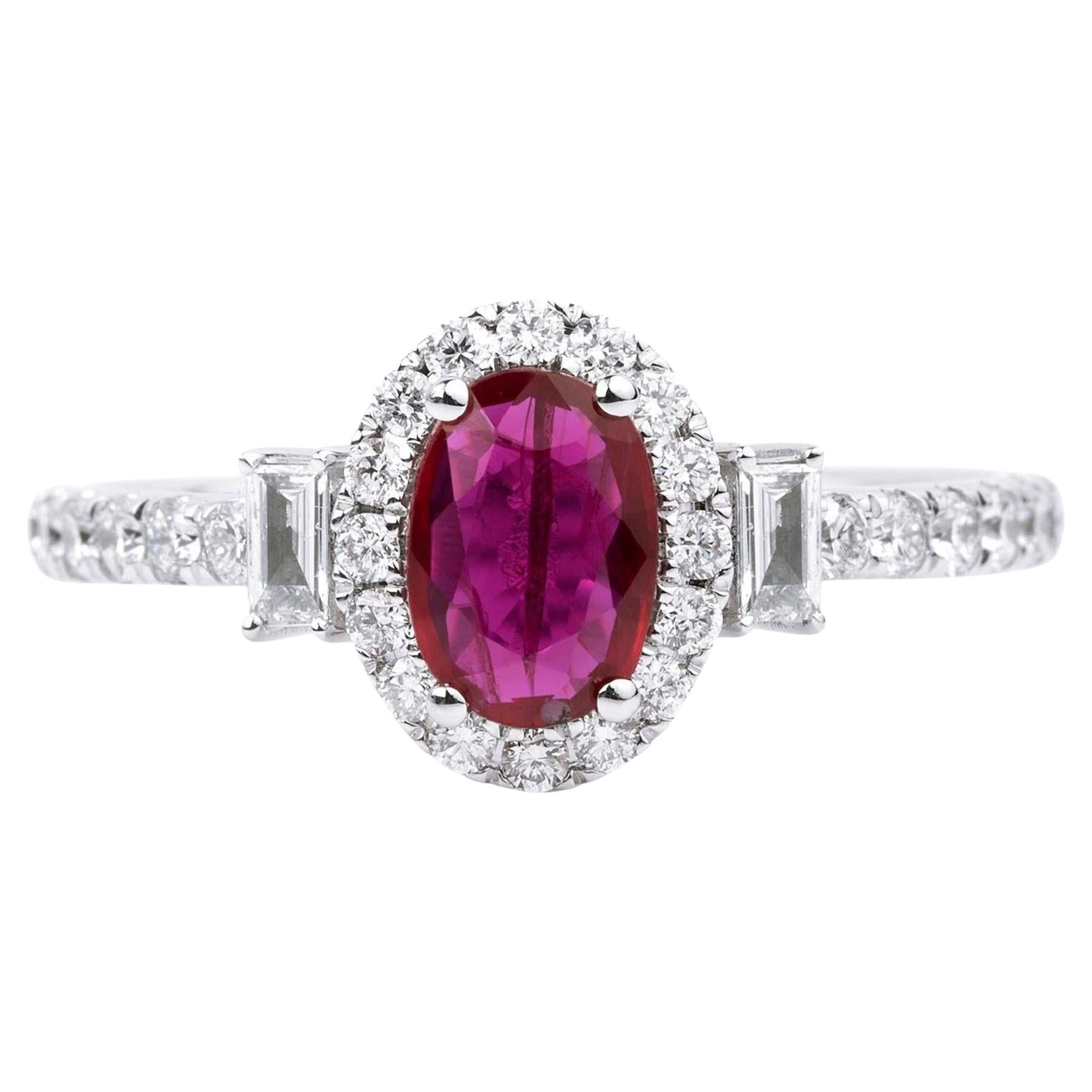 Verlobungsring mit ovalem rotem Rubin und Diamant im Baguetteschliff mit Rundschliff