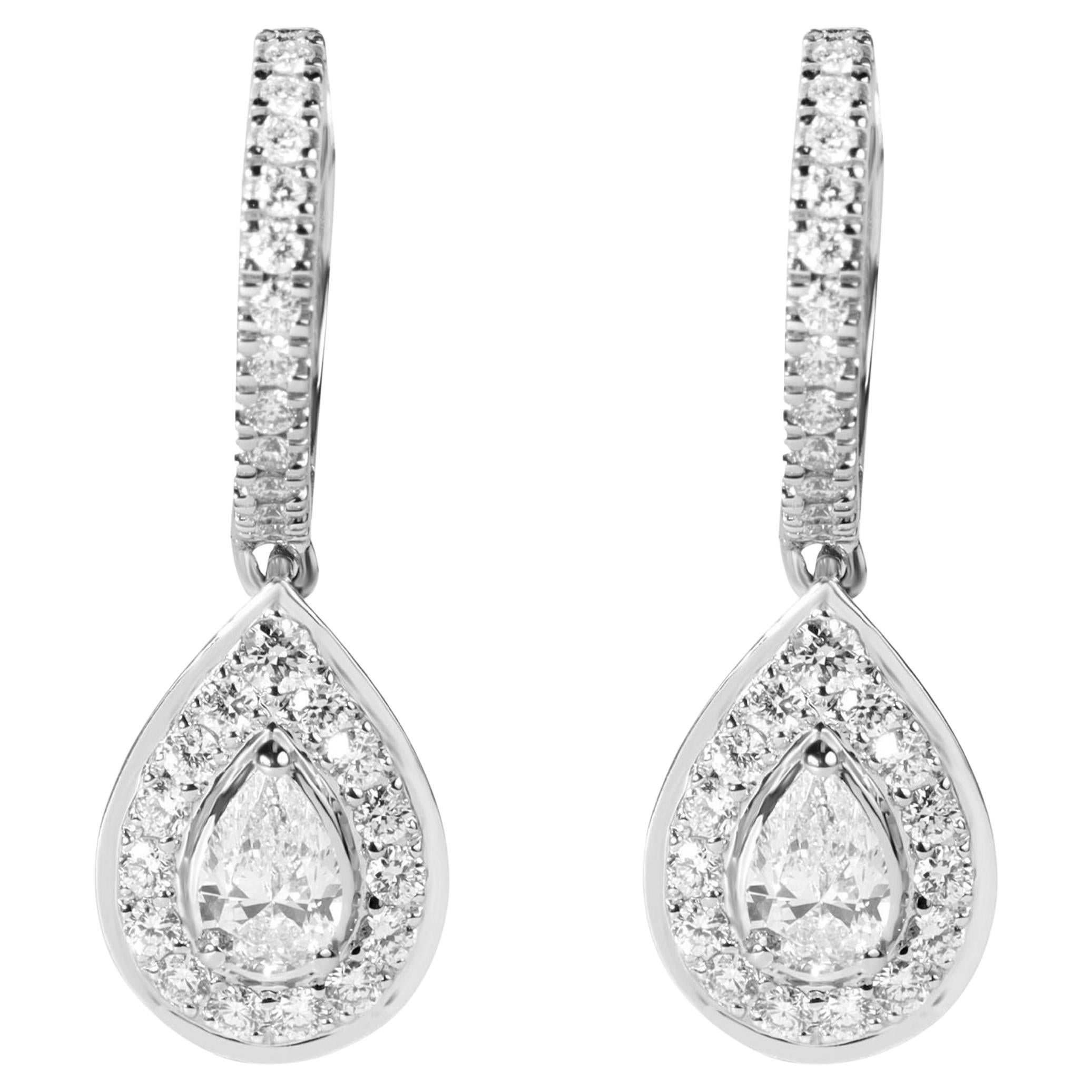 Orecchini a goccia con diamante aureolato a pera certificati GIA da 0,6tcw in oro bianco 18K