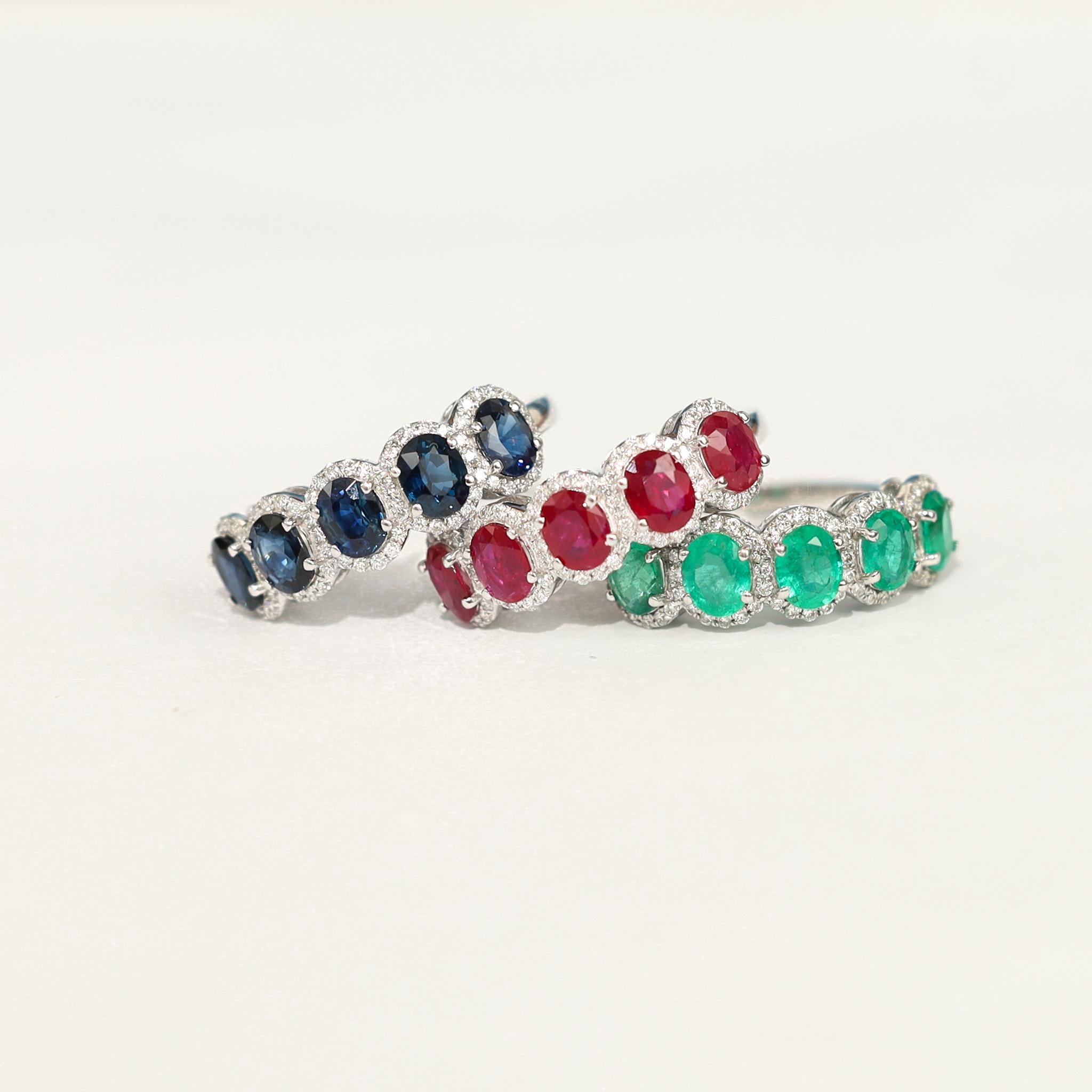 Bague à cinq pierres en or blanc 18 carats, rubis ovale naturel de 2,28 carats et diamants en vente 8