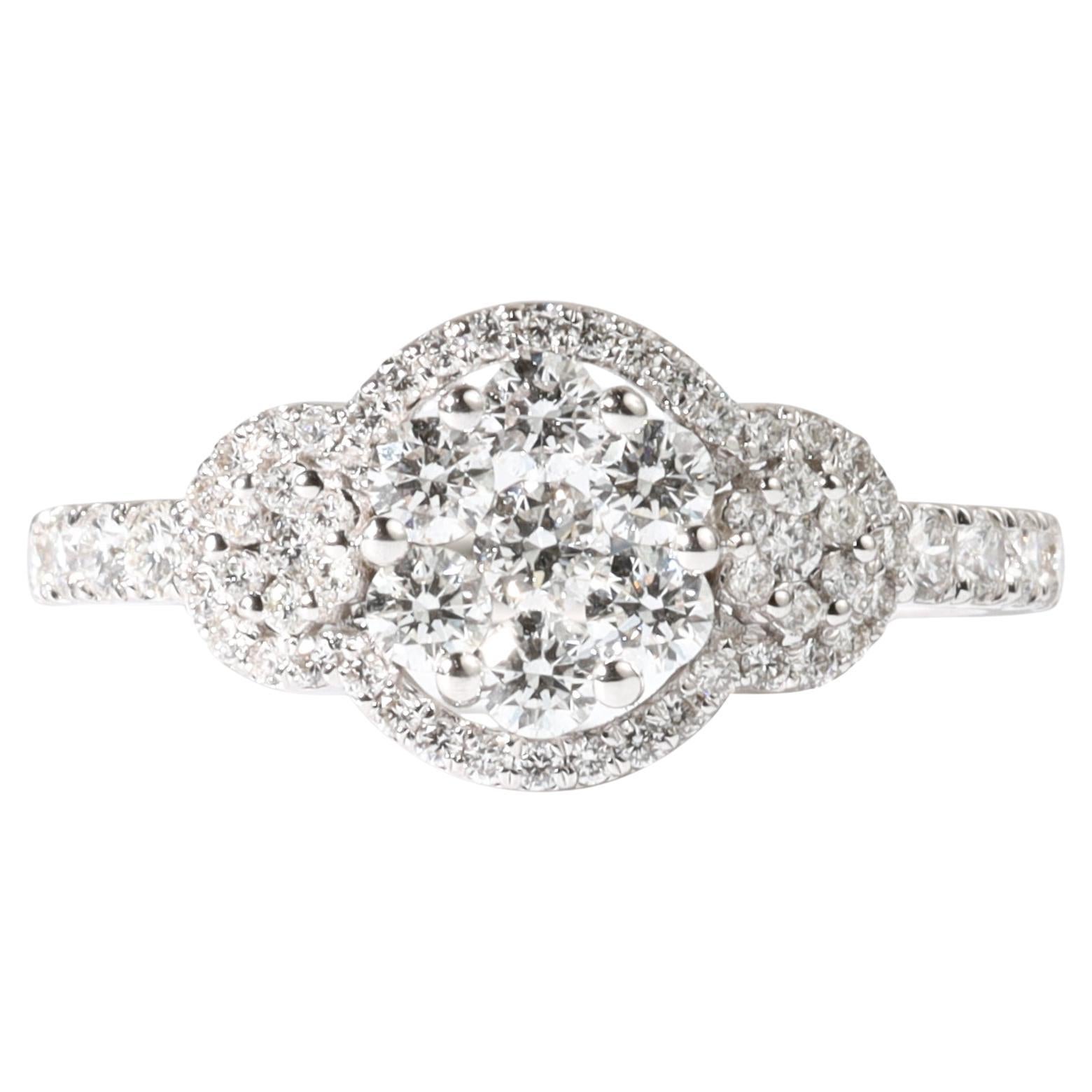 Anillo de compromiso con halo de diamantes redondos naturales de 1 ct con engaste ilusión en oro de 18 quilates en venta