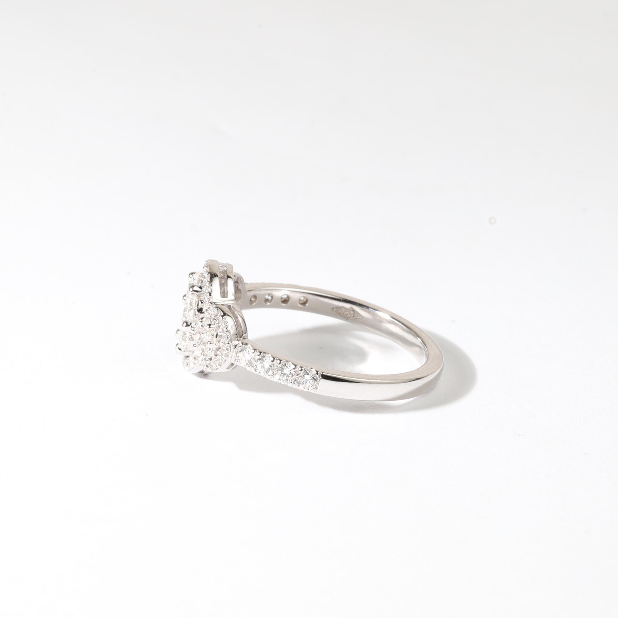 Anillo de compromiso con halo de diamantes redondos naturales de 1 ct con engaste ilusión en oro de 18 quilates Corte redondo en venta