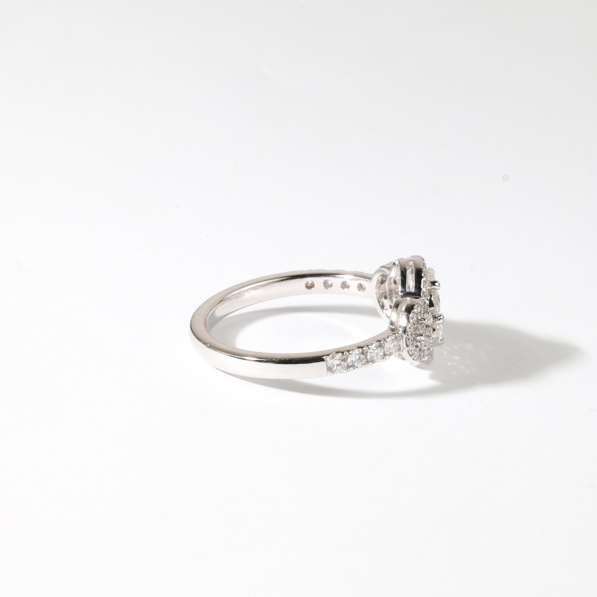 De las mujeres Anillo de compromiso con halo de diamantes redondos naturales de 1 ct con engaste ilusión en oro de 18 quilates en venta
