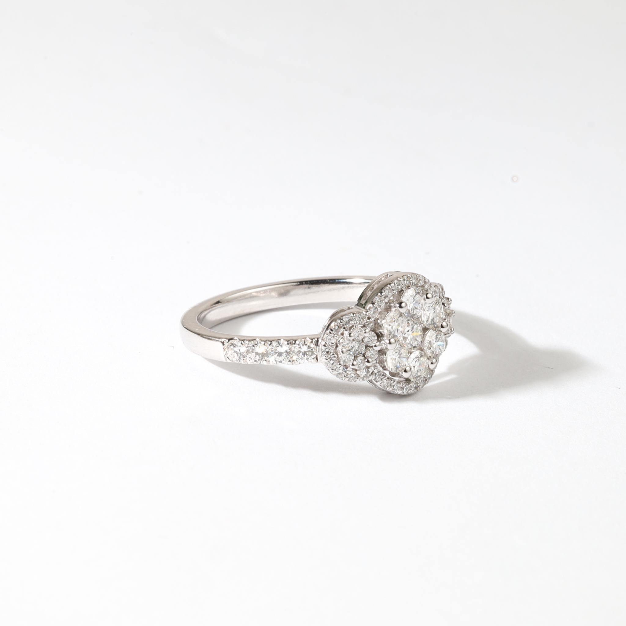 Anillo de compromiso con halo de diamantes redondos naturales de 1 ct con engaste ilusión en oro de 18 quilates en venta 1
