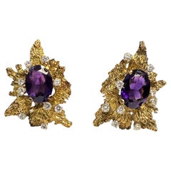 Coppia di orecchini in stile brutalista con ametista e diamanti in oro 14K