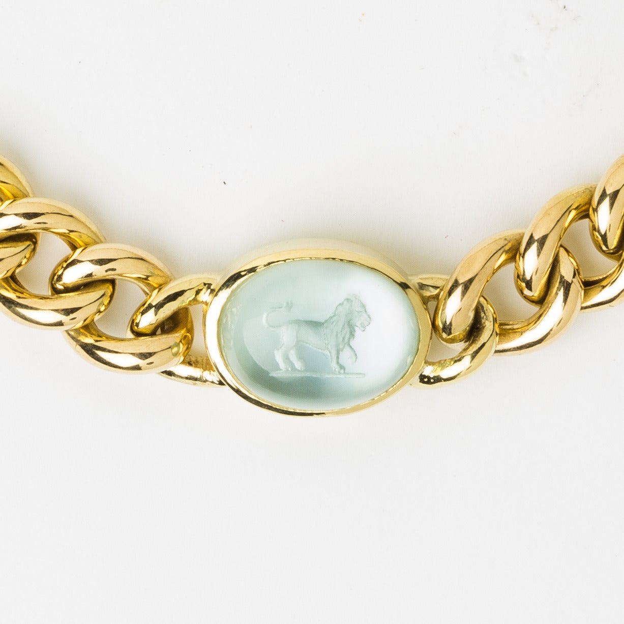 Contemporary Carved Intaglio gold Linked Necklace