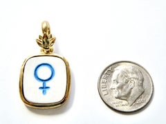 18k pendant, astrological Taurus in blue carved intaglio into Cocholite