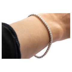 Bracelet tennis en or blanc avec diamants de couleur VS G de 6,09 carats