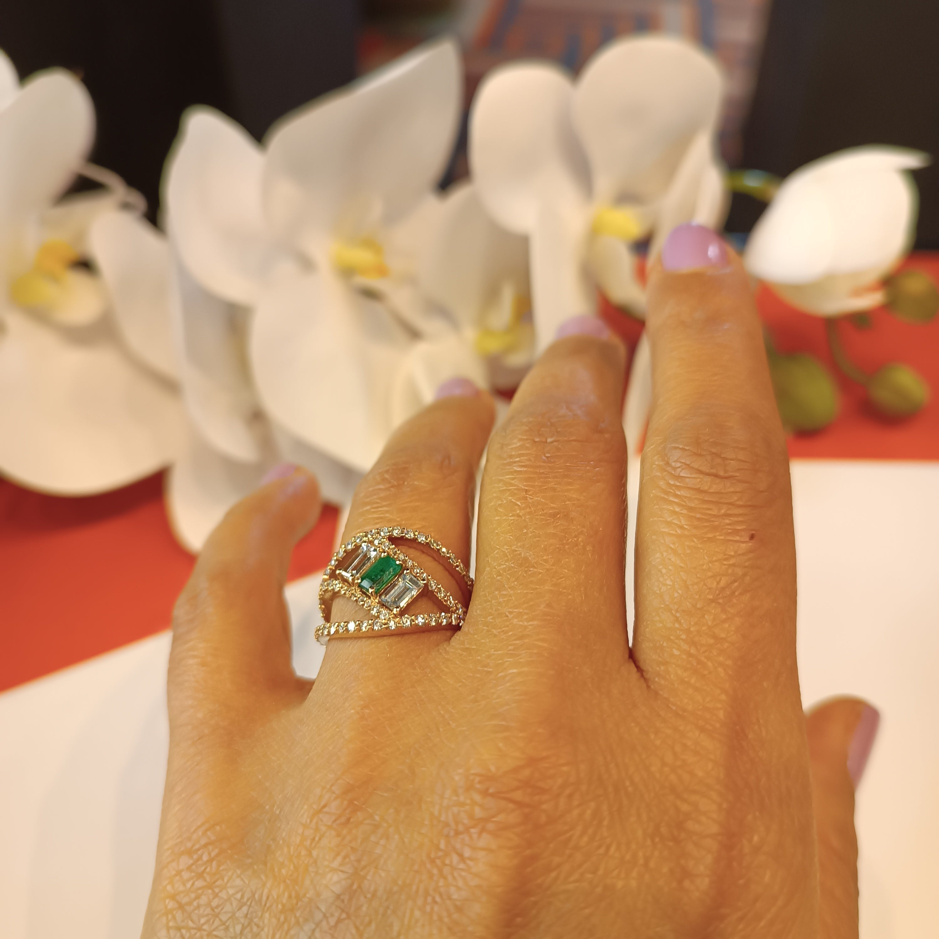 Diamond and Emerald Ring in Rose Gold 118 Carat Diamonds 0.3 Carat Emerald For Sale