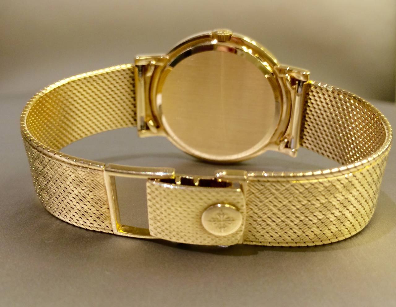 Patek Philippe Yellow Gold Patterned Dial Wristwatch Ref 2594 In Good Condition For Sale In Ottawa, Ontario