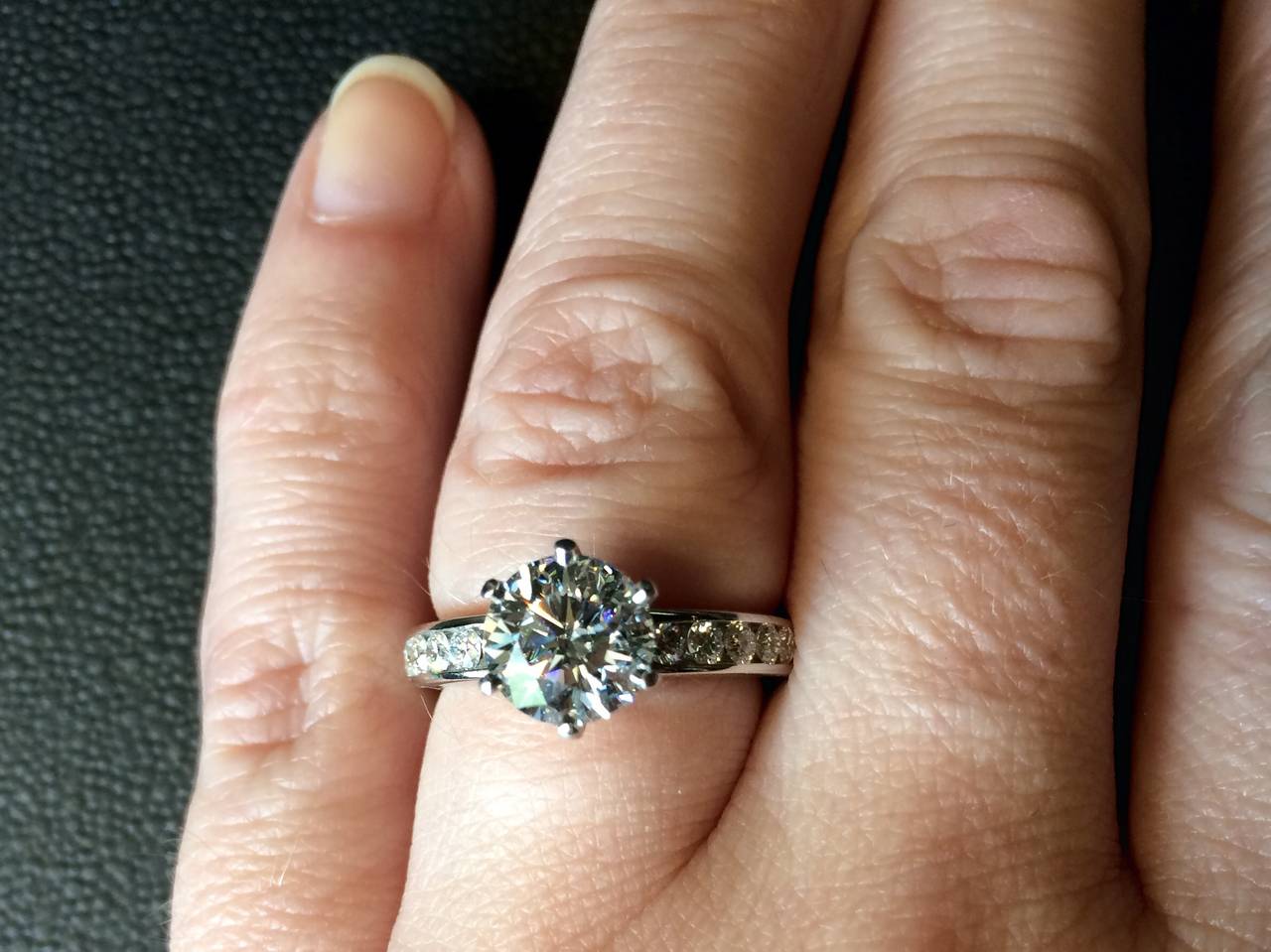 Women's Tiffany & Co. Round Brilliant Diamond Platinum Engagement Ring