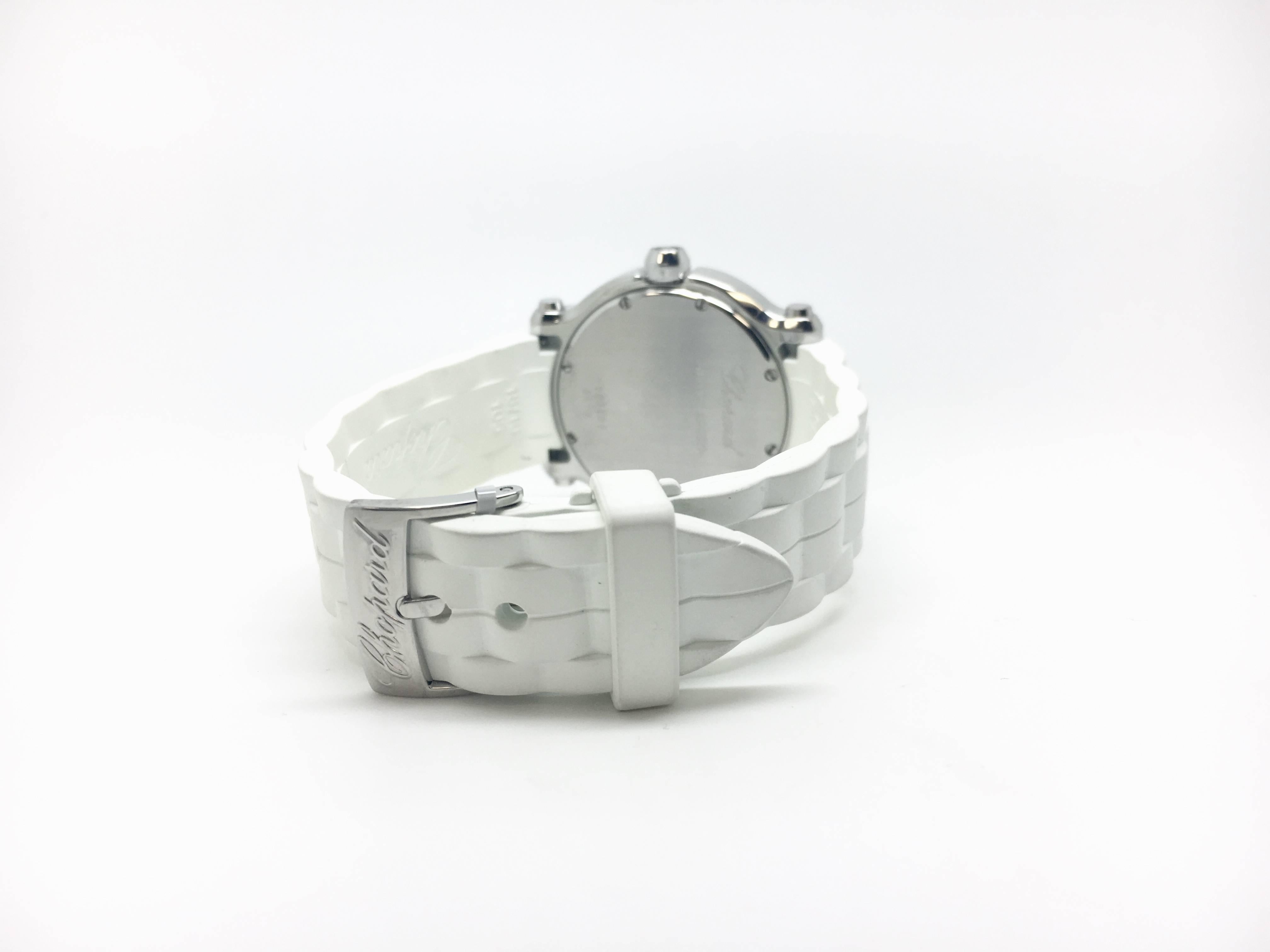 Chopard Ladies Stainless Steel Quartz Happy Sport Wristwatch In Excellent Condition For Sale In Ottawa, Ontario