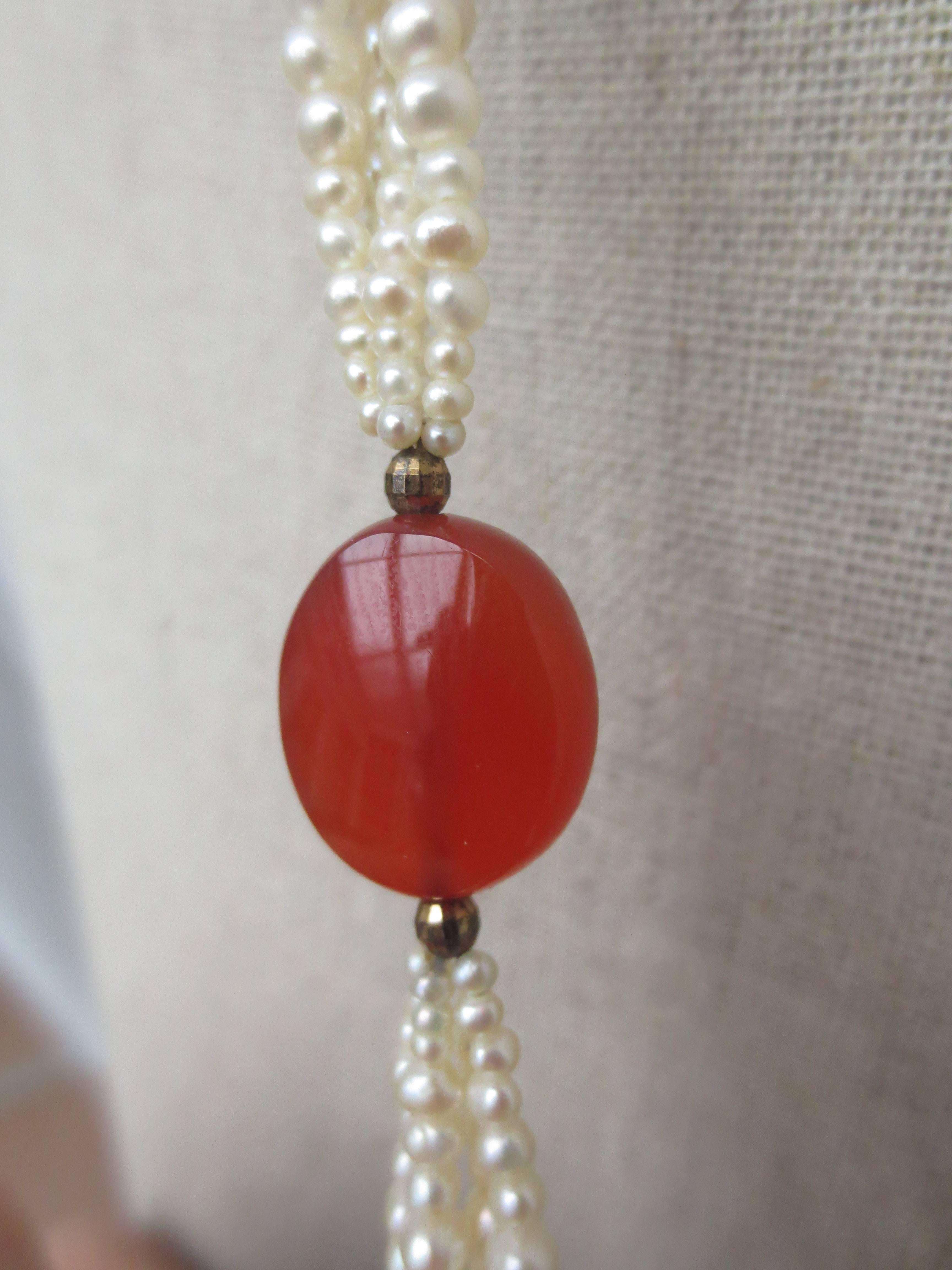 Graduated Pearl  Large Carnelian Bead Tassel Lariat Necklace In New Condition In Los Angeles, CA