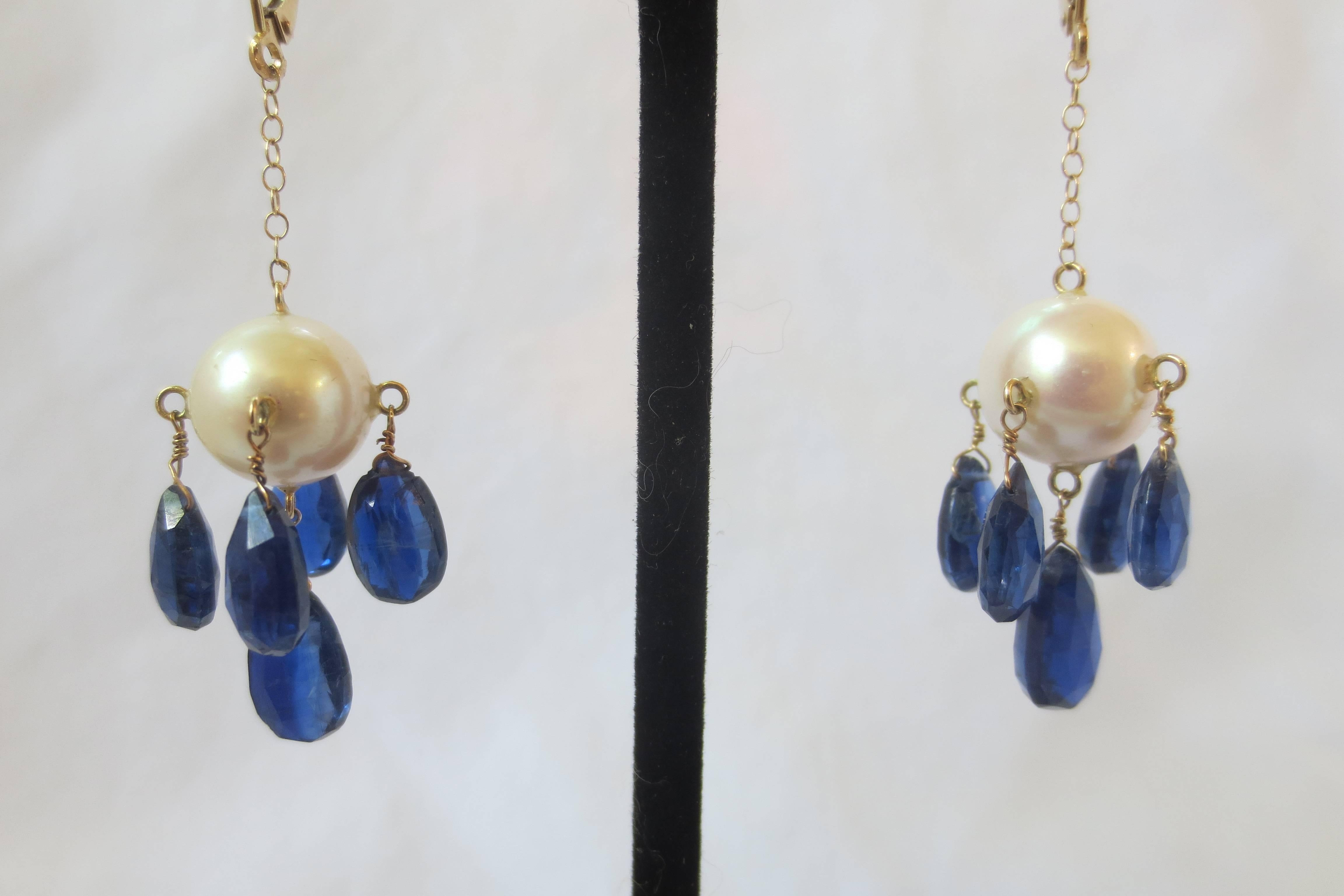 Marina j Pearl and Kyanite Briolettes Dangle Earrings on a 14K Yellow Gold Chain In New Condition In Los Angeles, CA