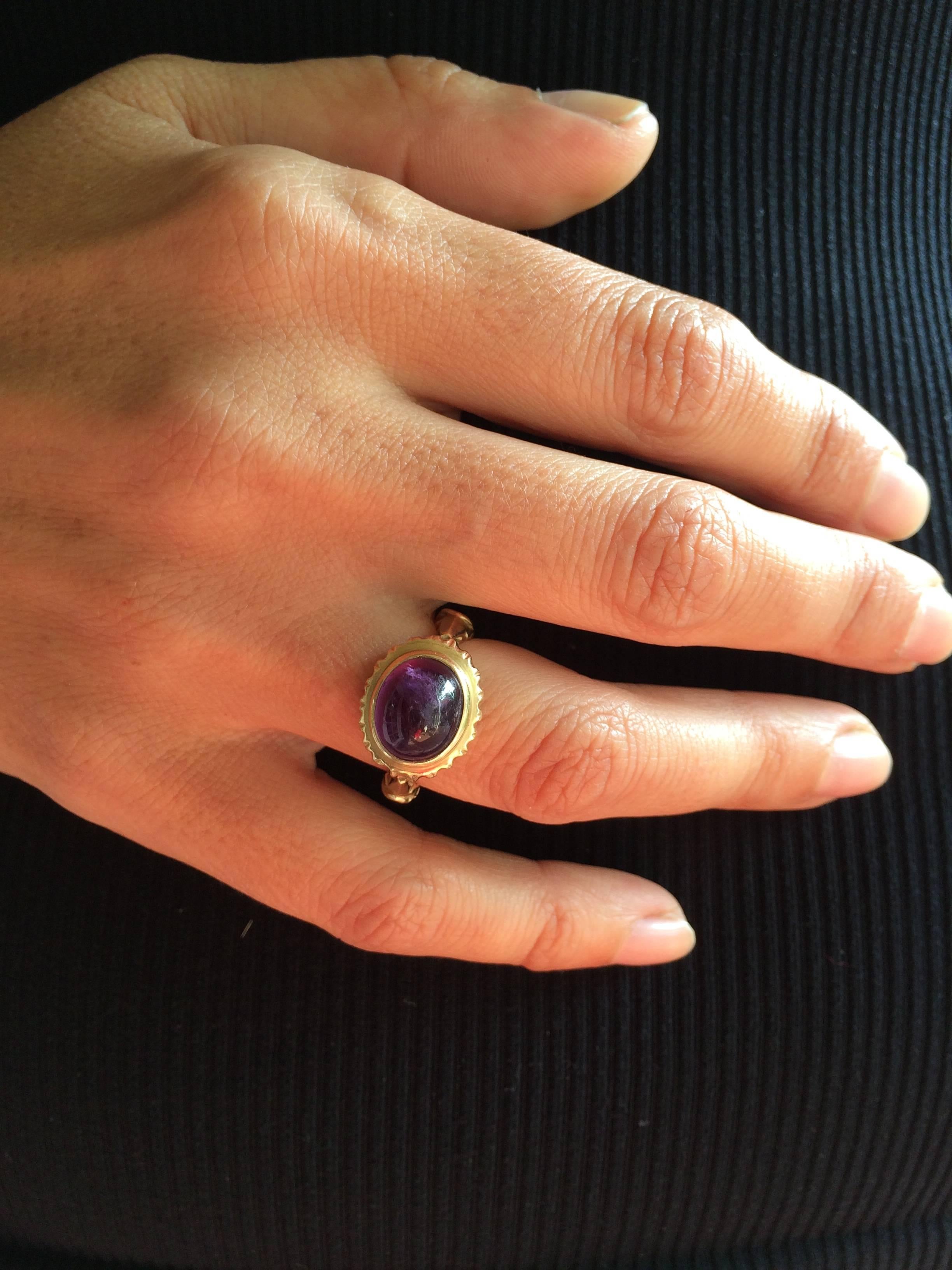 Cabochon Marina J. Amethyst and solid 14K Yellow Gold Ring For Sale