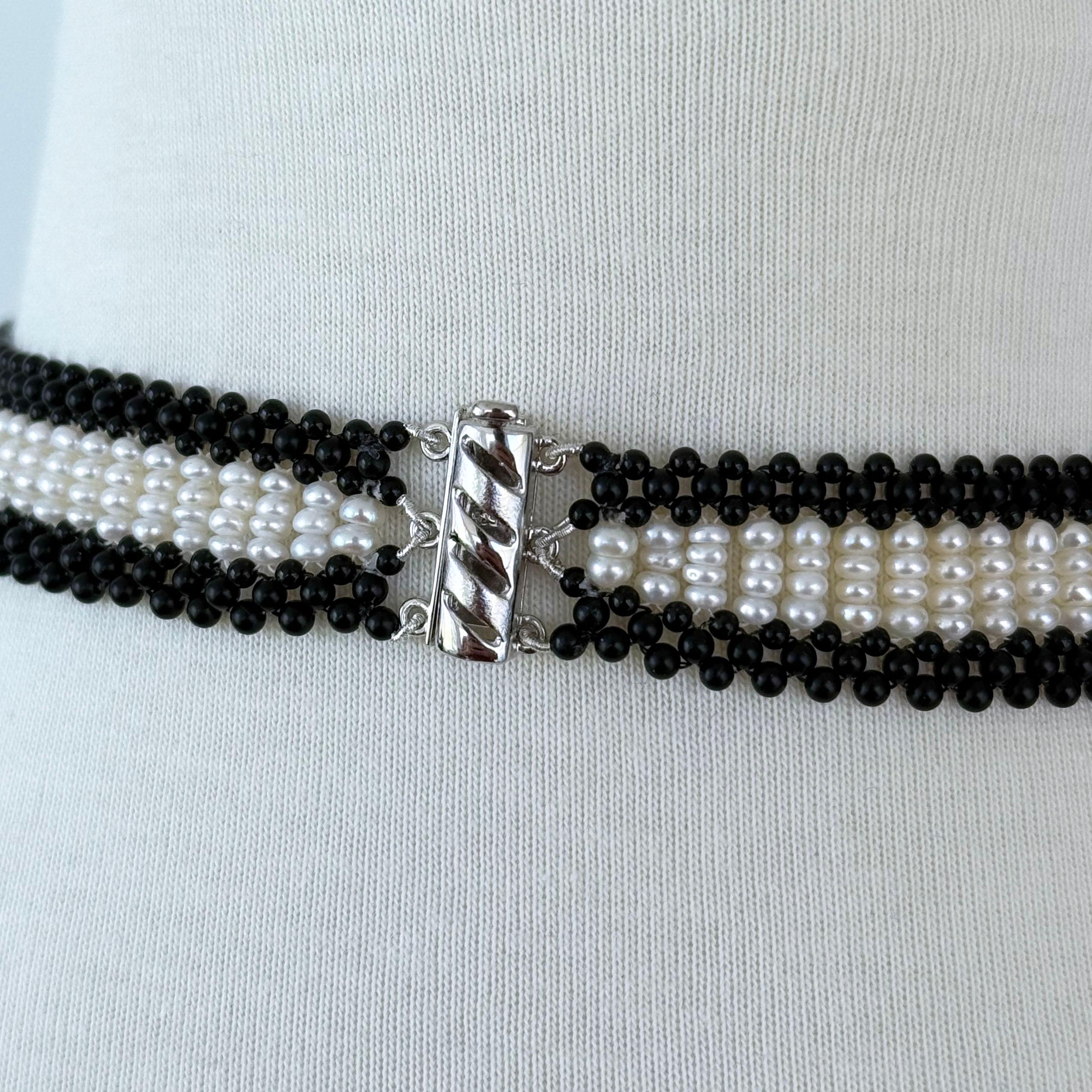 Marina J. Collana in onice nero, perle e argento con centrotavola in smalto vintage in vendita 1