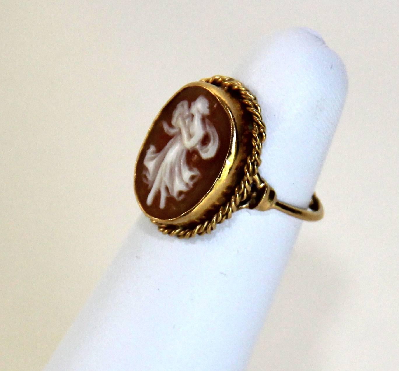 Neoclassical Marina J Cameo Gold Ring