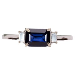 1 Karat blauer Saphir Ring mit natürlichen Diamanten aus 14 Karat massivem Gold  EM 7x5mm