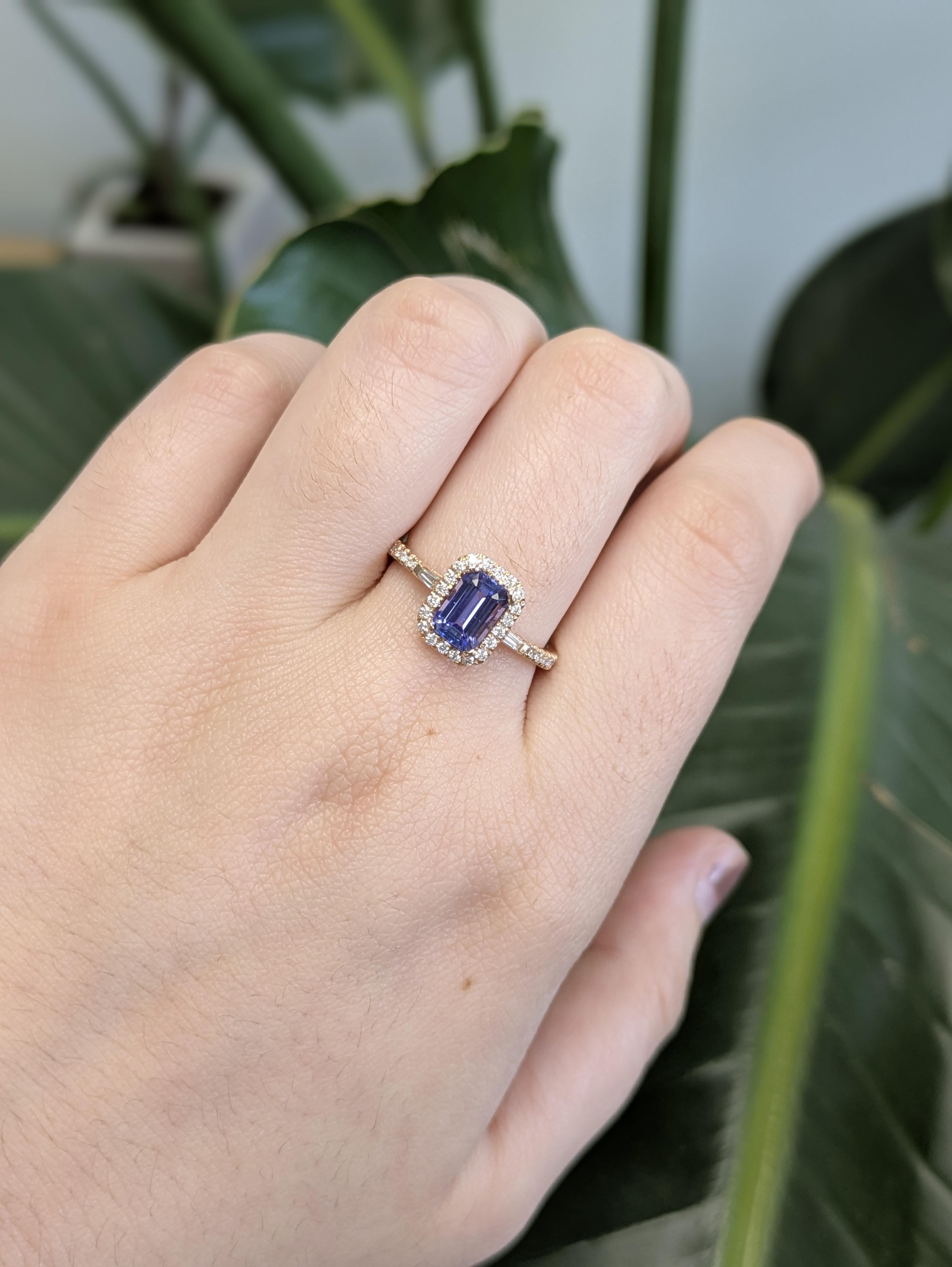 Art Déco Anello con tanzanite 1ct e diamanti estratti dalla terra in oro rosa massiccio 14K  EM 7x5mm in vendita