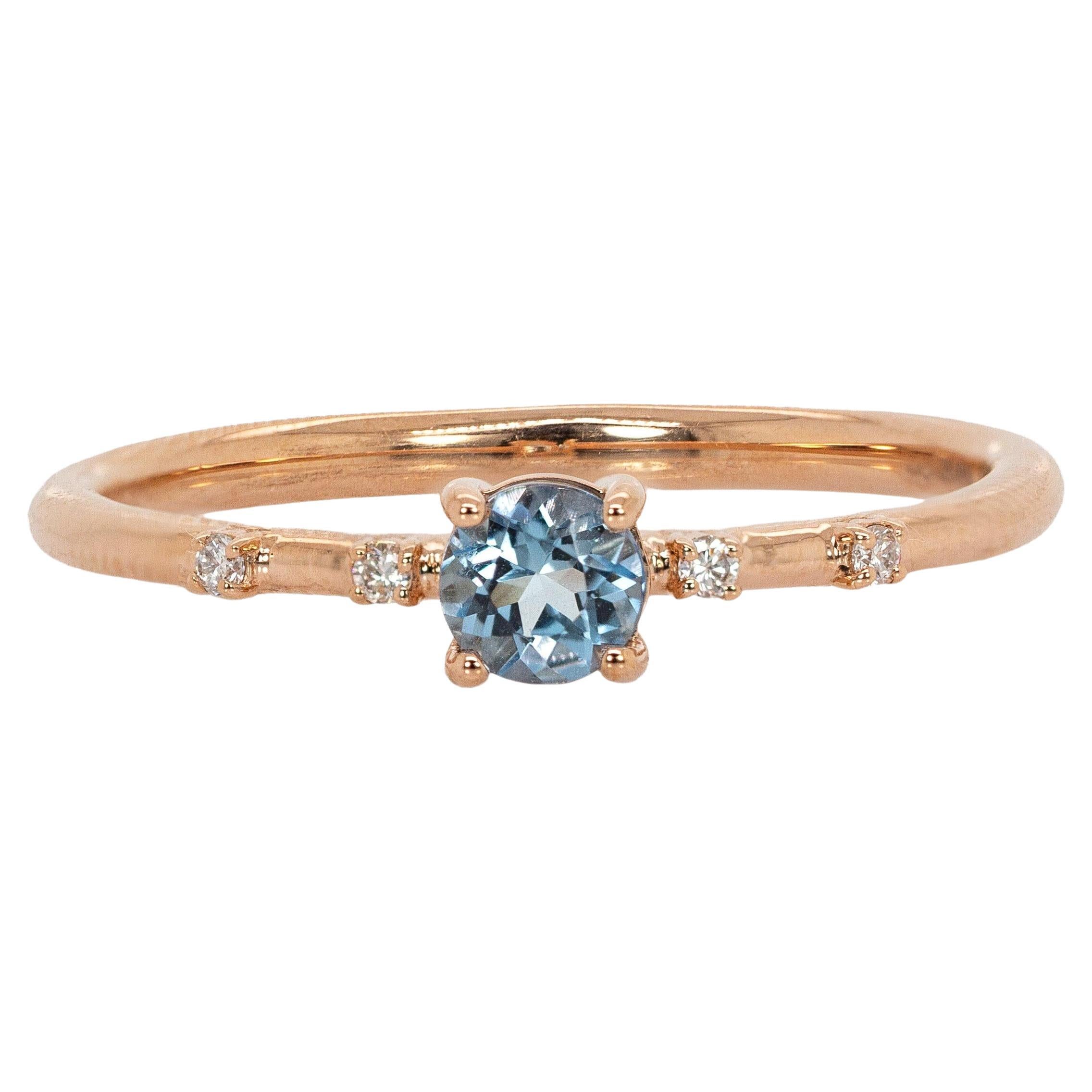 Zierlicher Santa Maria Aquamarin Ring mit natürlichen Diamanten Akzente in 14K Rose Gold