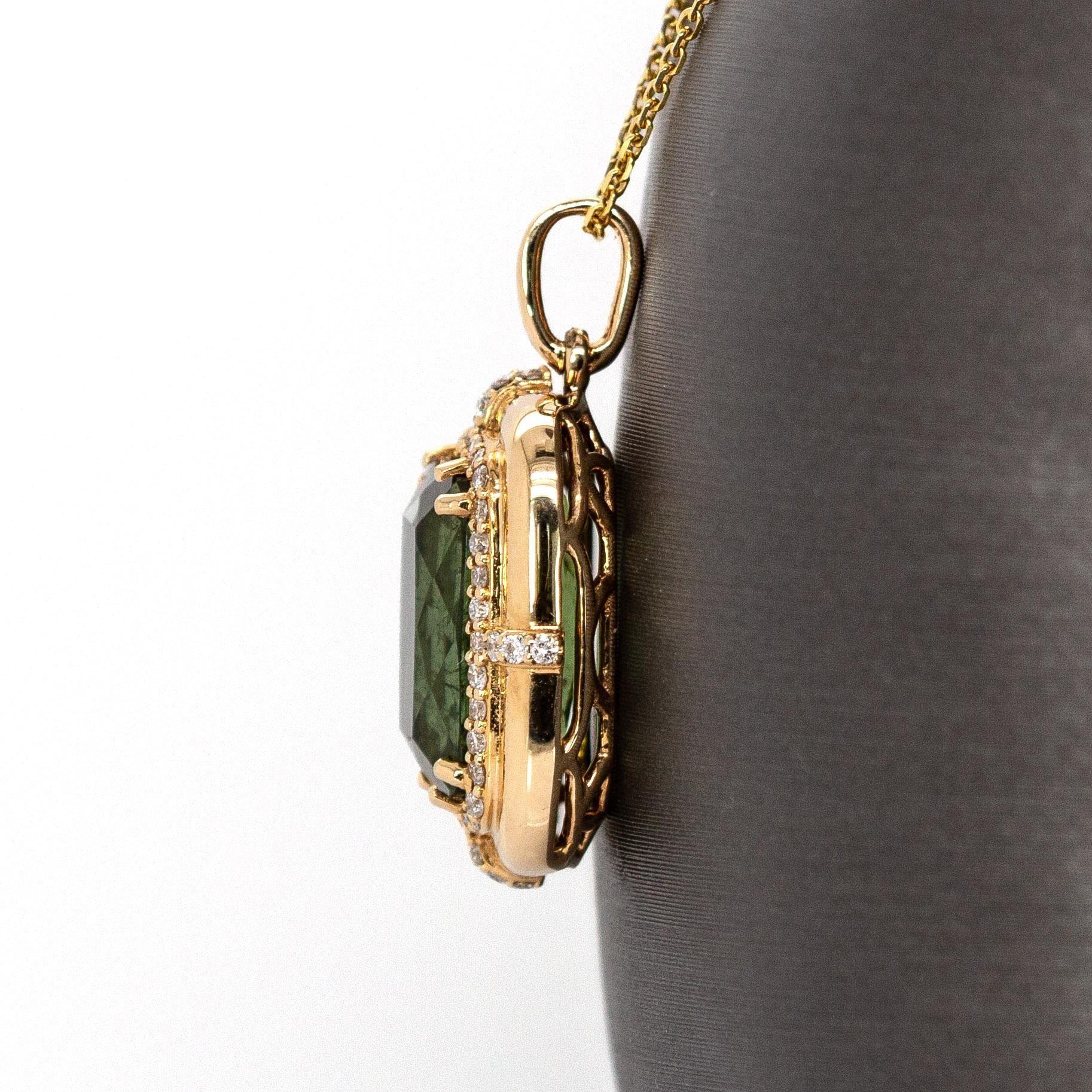 Pendentif 5,6cts Tourmaline chromée avec halo en diamant naturel en or massif 14K Pour femmes en vente