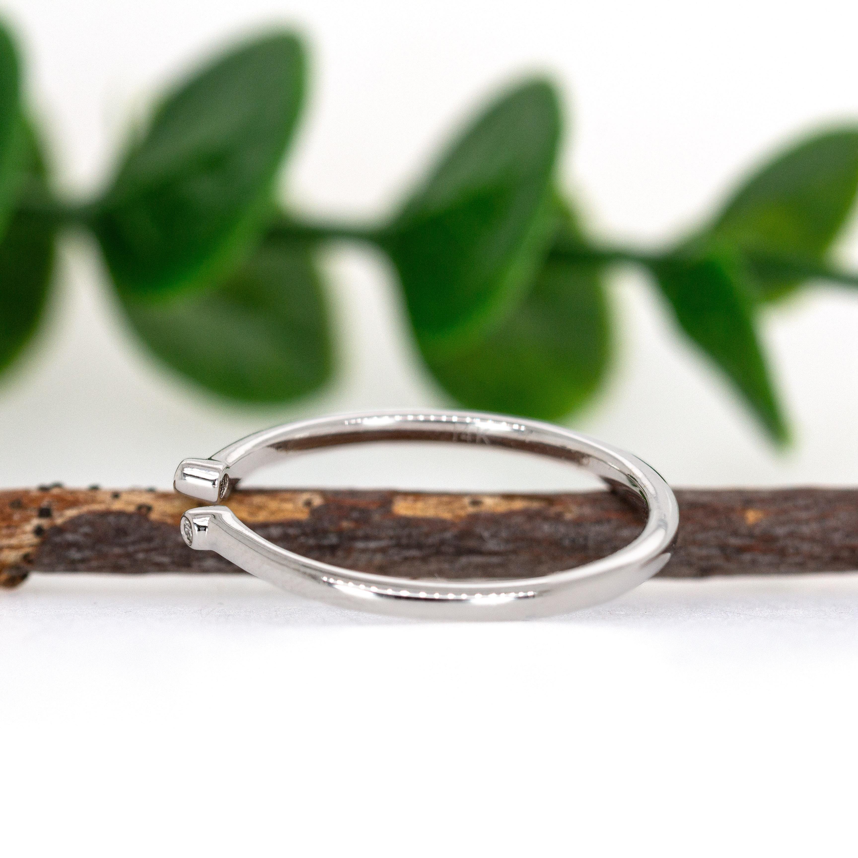 Fascia aperta in oro bianco 14K con accenti di diamanti Nature  Anello impilabile In condizioni Nuovo in vendita a Columbus, OH