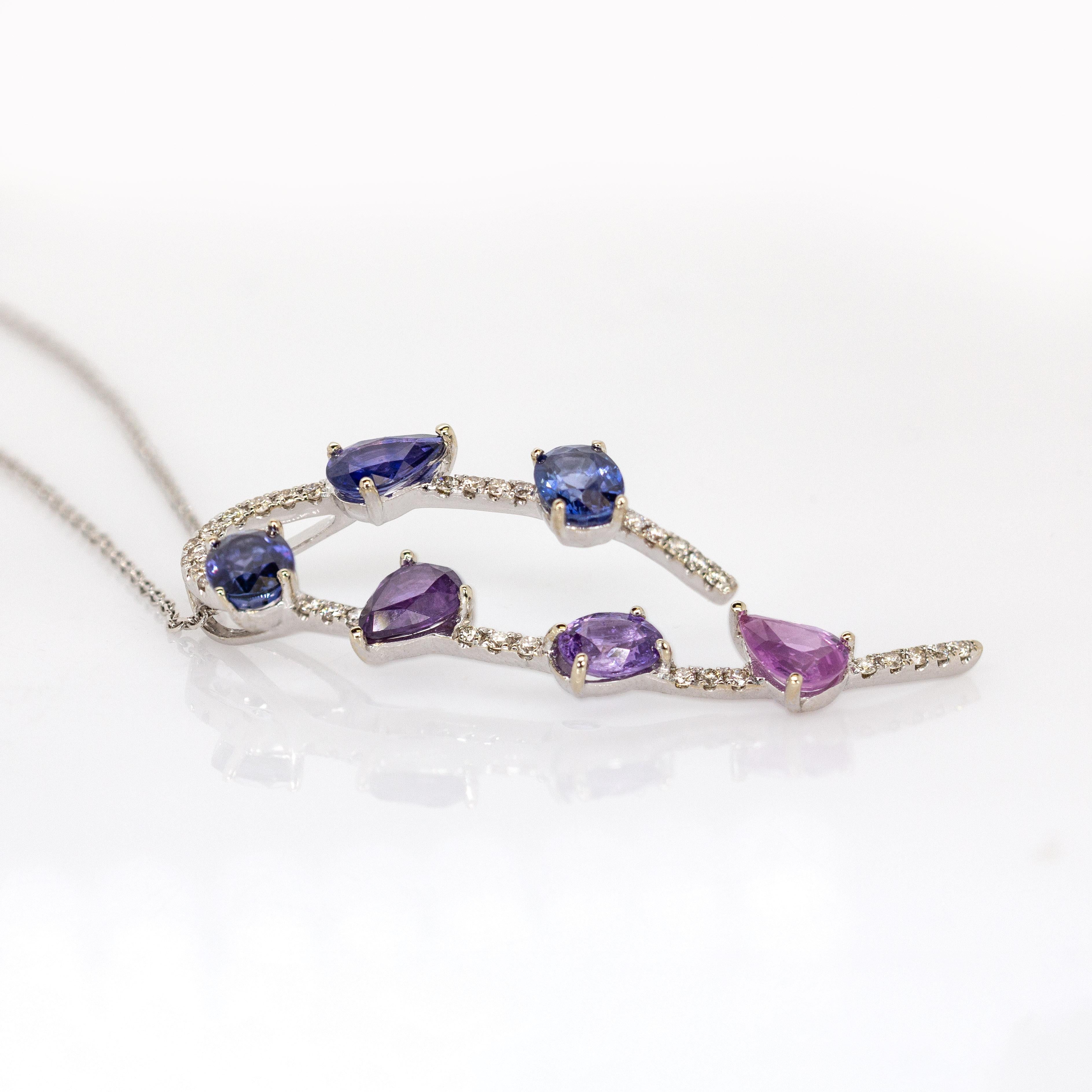Moderno Ciondolo con zaffiro viola Ombre in oro bianco 14K e diamanti naturali in vendita