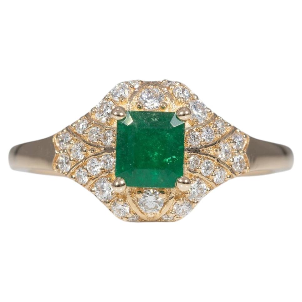 Colombian Emerald Ring with Natural Diamond Accents: Solid 14K Gold, 5.2x4.7mm