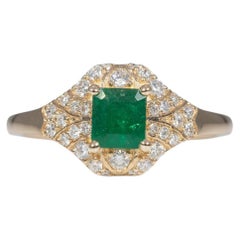 Colombian Emerald Ring with Natural Diamond Accents: Solid 14K Gold, 5.2x4.7mm