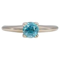 1.07ct Blue Zircon Estate Ring in Solid 10K Gold, Round cut 5mm - Solitaire Ring