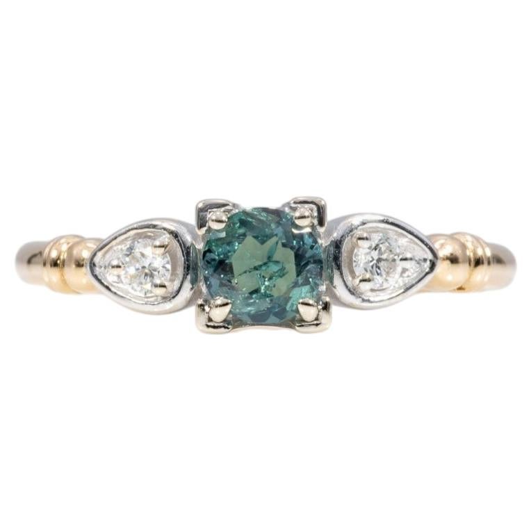 Alexandrite Ring with Earth-Mined Diamond Accents in Solid 14K Gold, Round 4mm For Sale