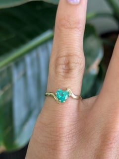 Colombian Emerald Estate Ring in Solid 10K Gold - Heart Shaped, 6x5.5mm