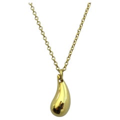 Vintage TIFFANY & Co. Elsa Peretti 18K Gold Teardrop Pendant Necklace
