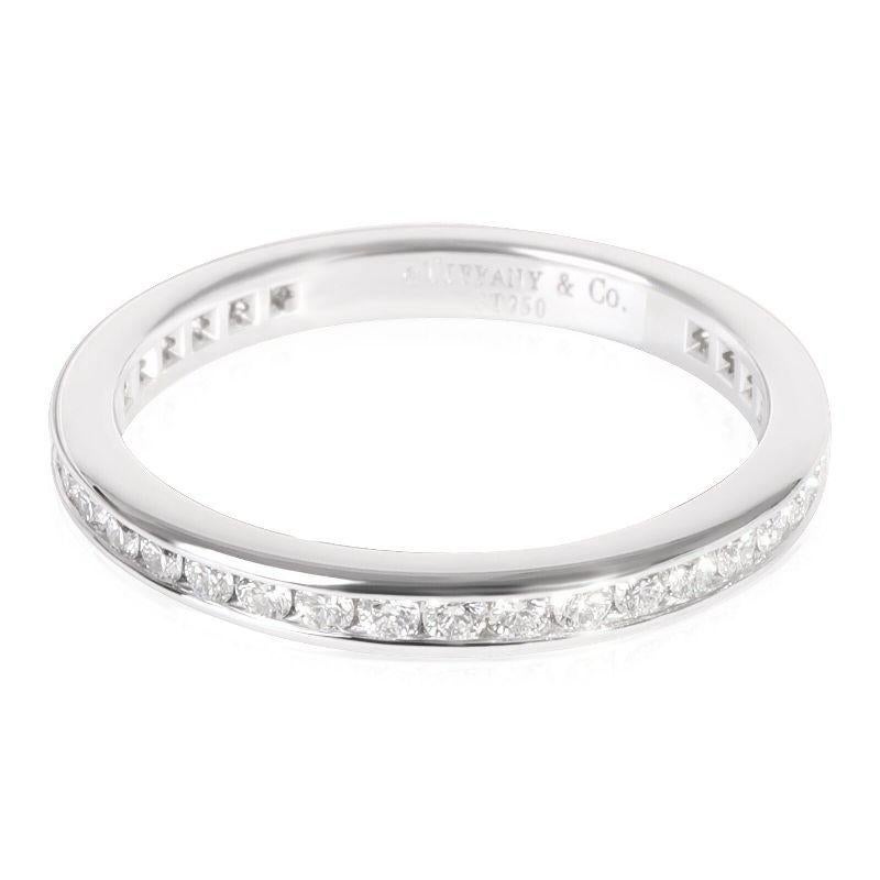 Taglio rotondo TIFFANY & Co. Anello in platino da 2 mm con diamante a cerchio intero 5 in vendita